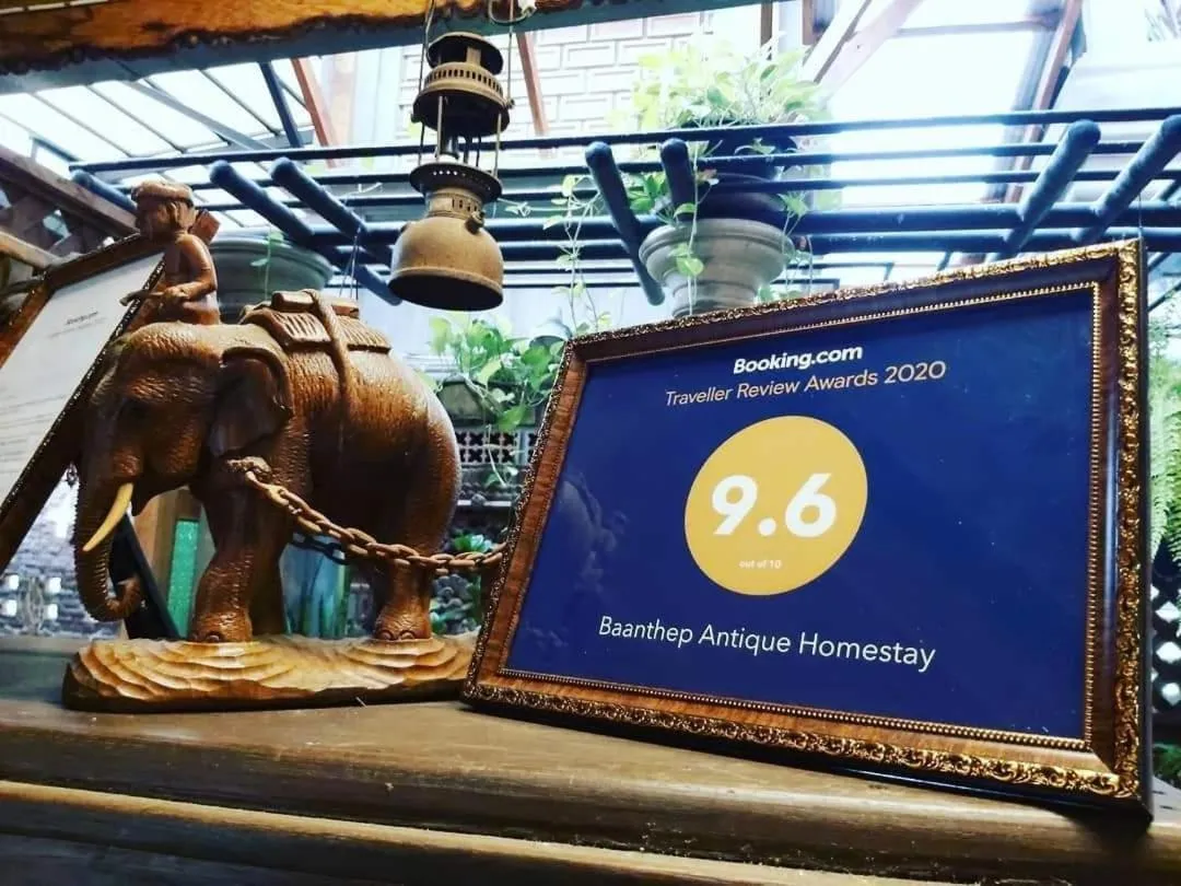 Logo/Certificate/Sign in Baanthep Antique Homestay