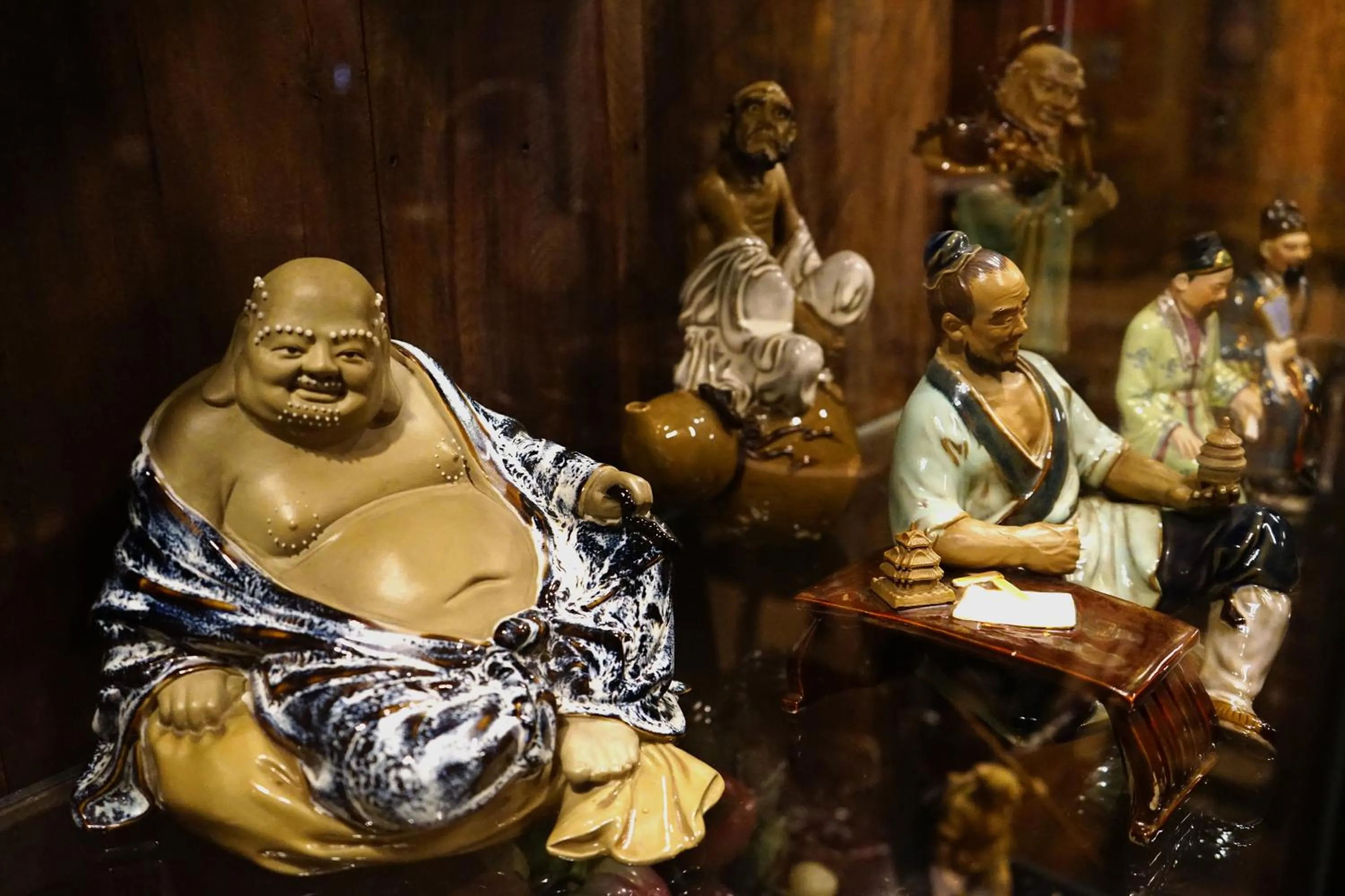 People in Baanthep Antique Homestay