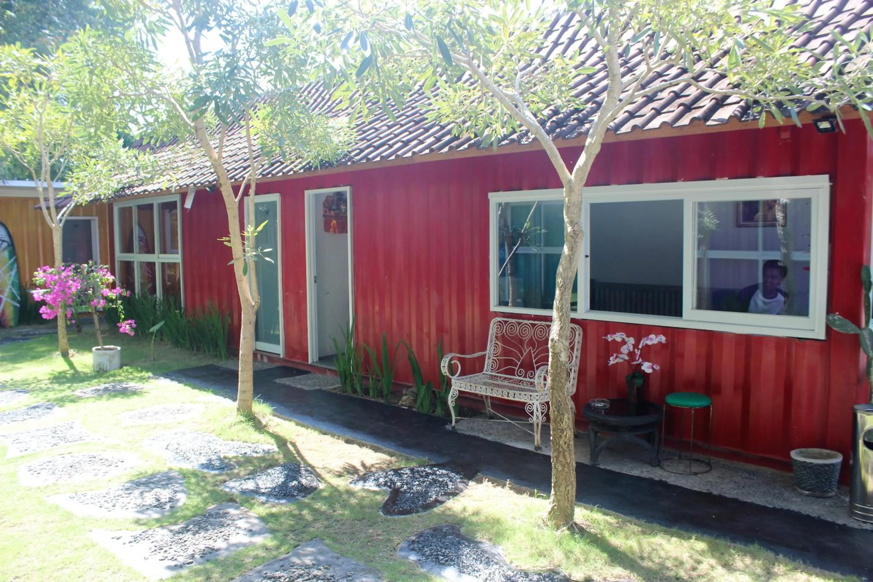 Seating area in Kubu Container