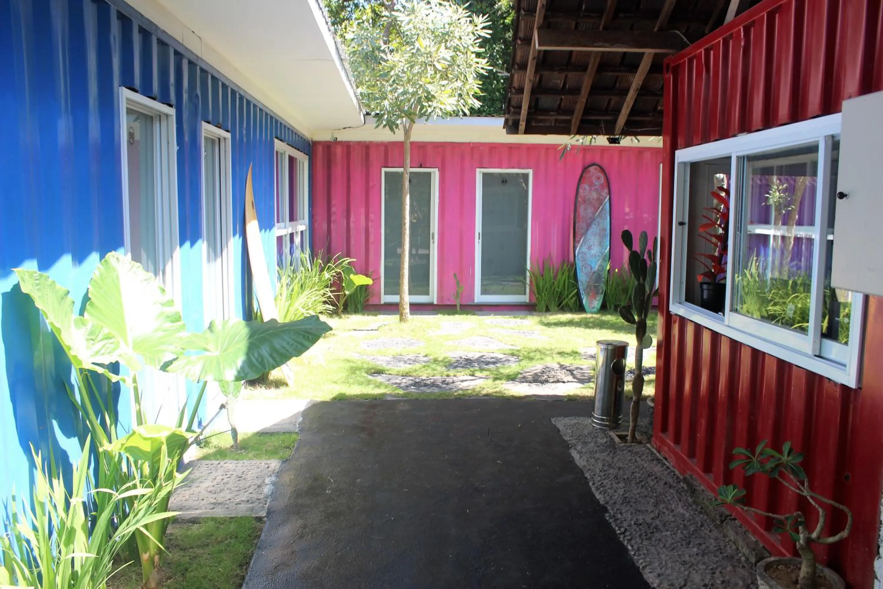 Garden in Kubu Container