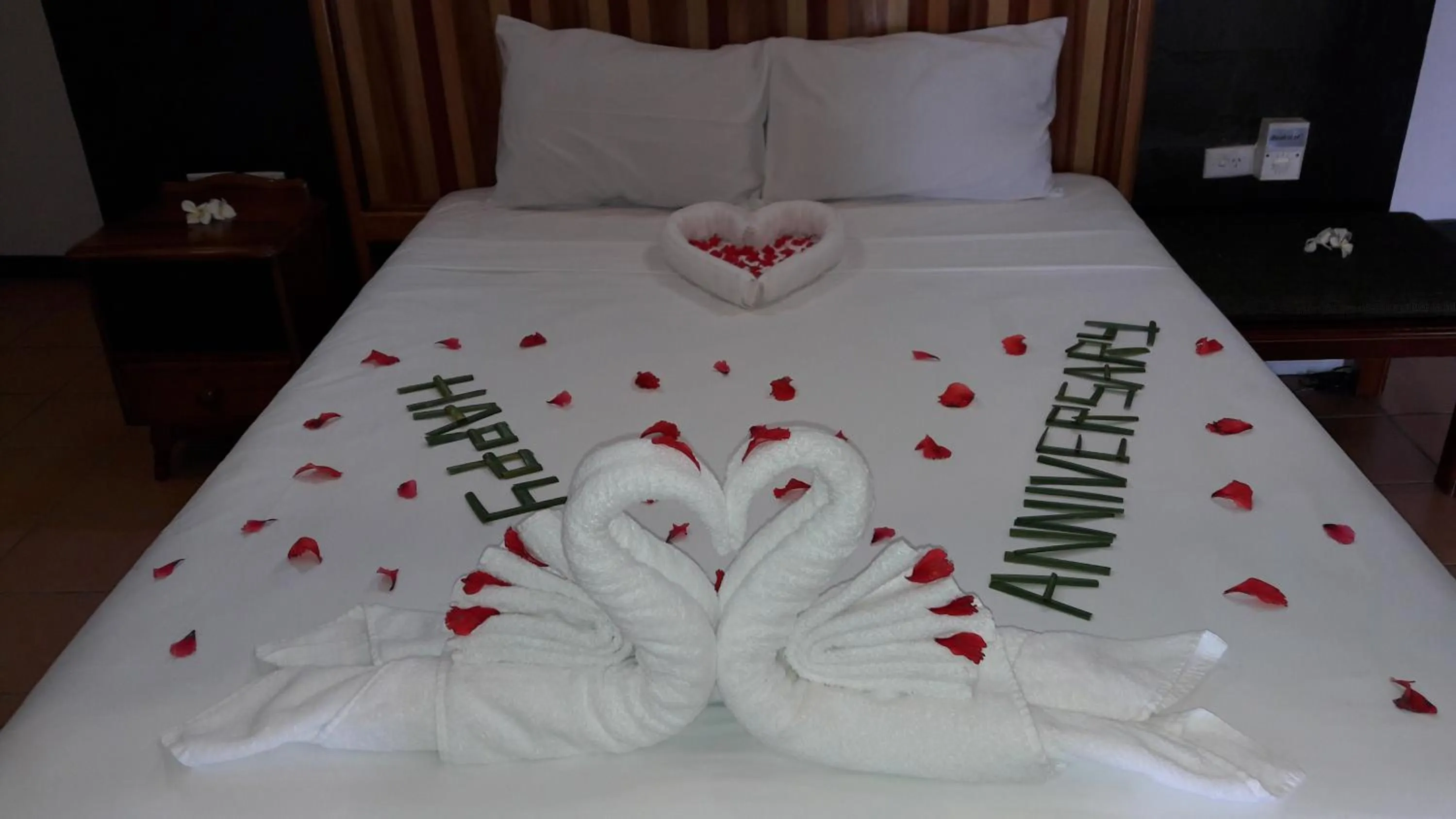 Bed in Belo Vula Island Resort Pte Limited