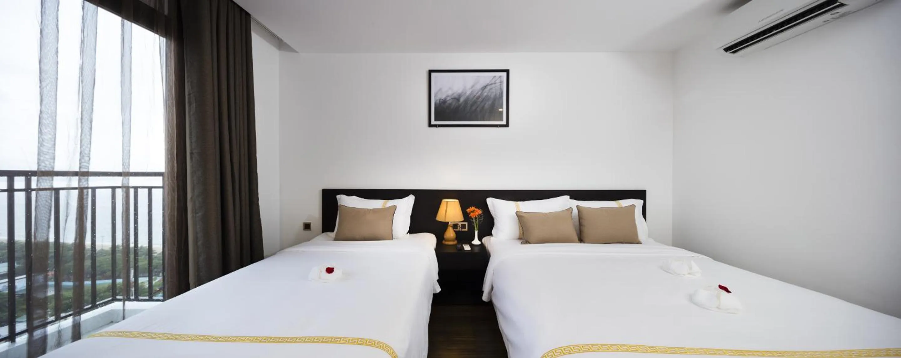 Bedroom, Bed in Meriton Hotel Nha Trang