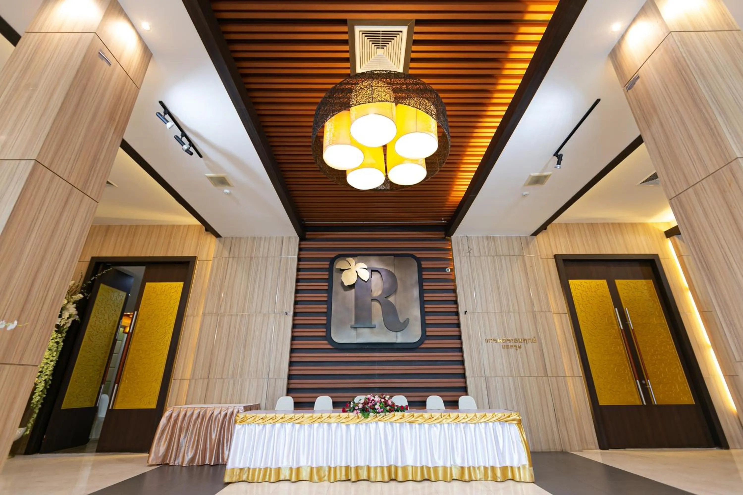 Decorative detail in Grand Ratchapruek Hotel