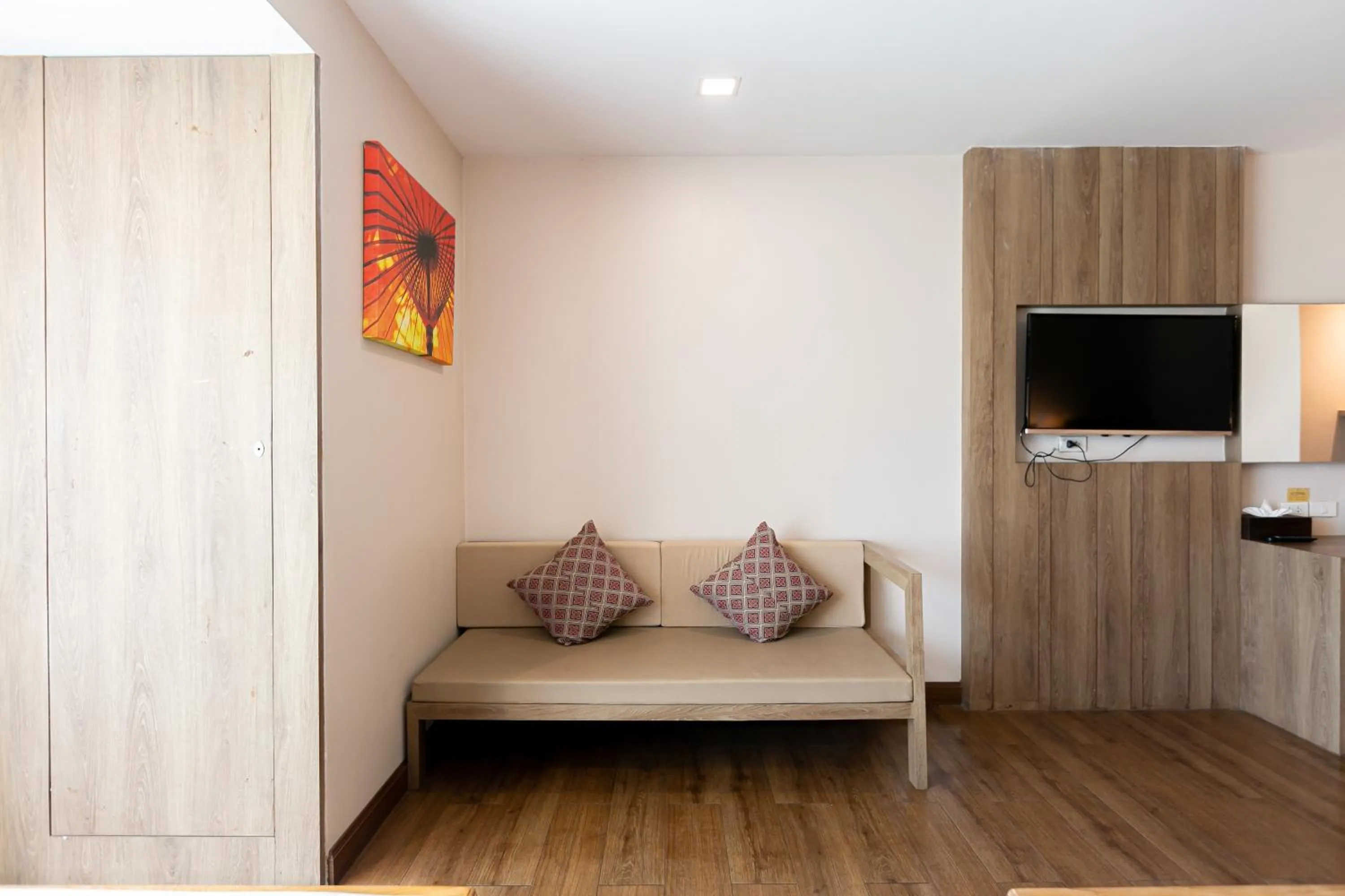 Living room in Grand Ratchapruek Hotel