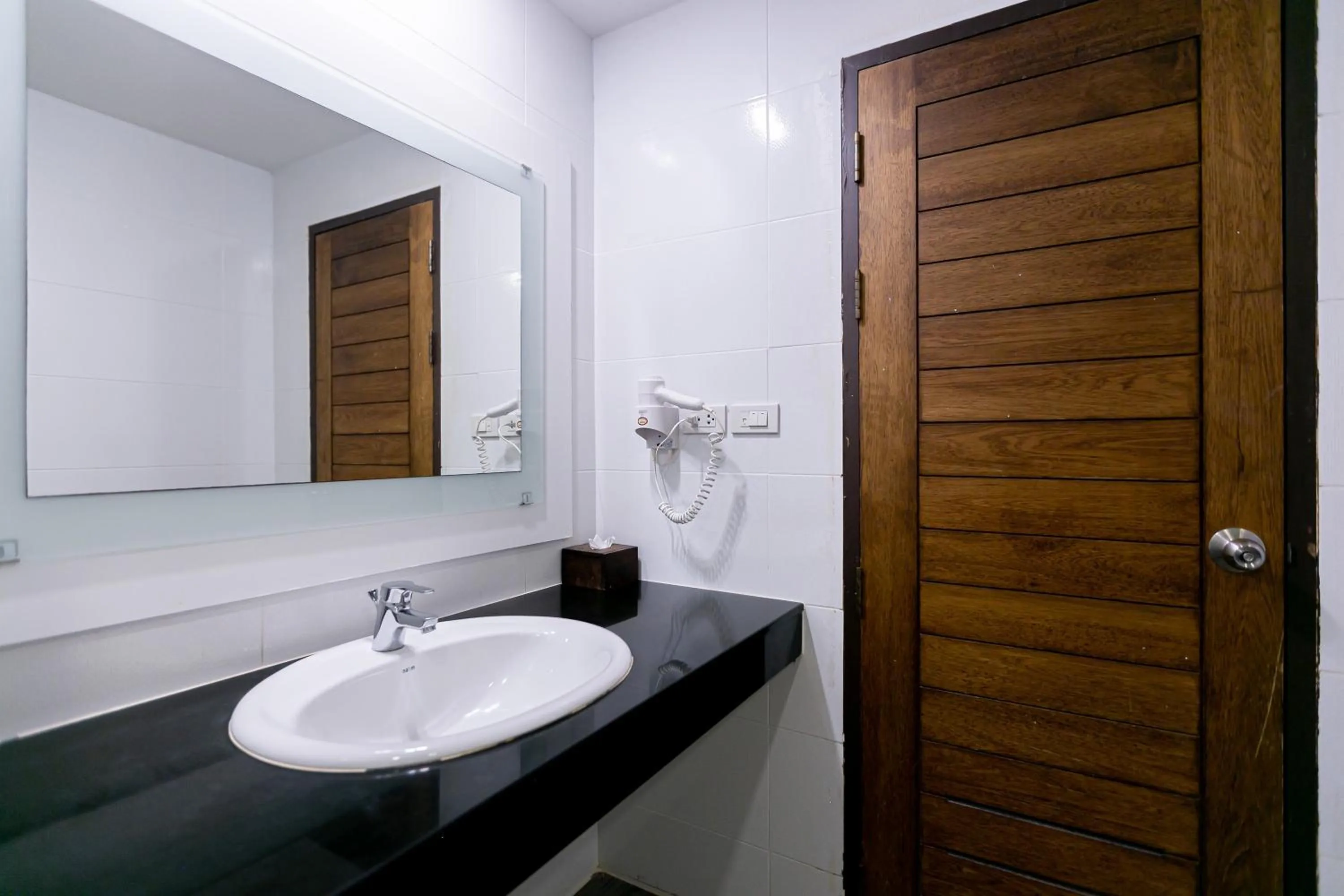 Bathroom in Grand Ratchapruek Hotel