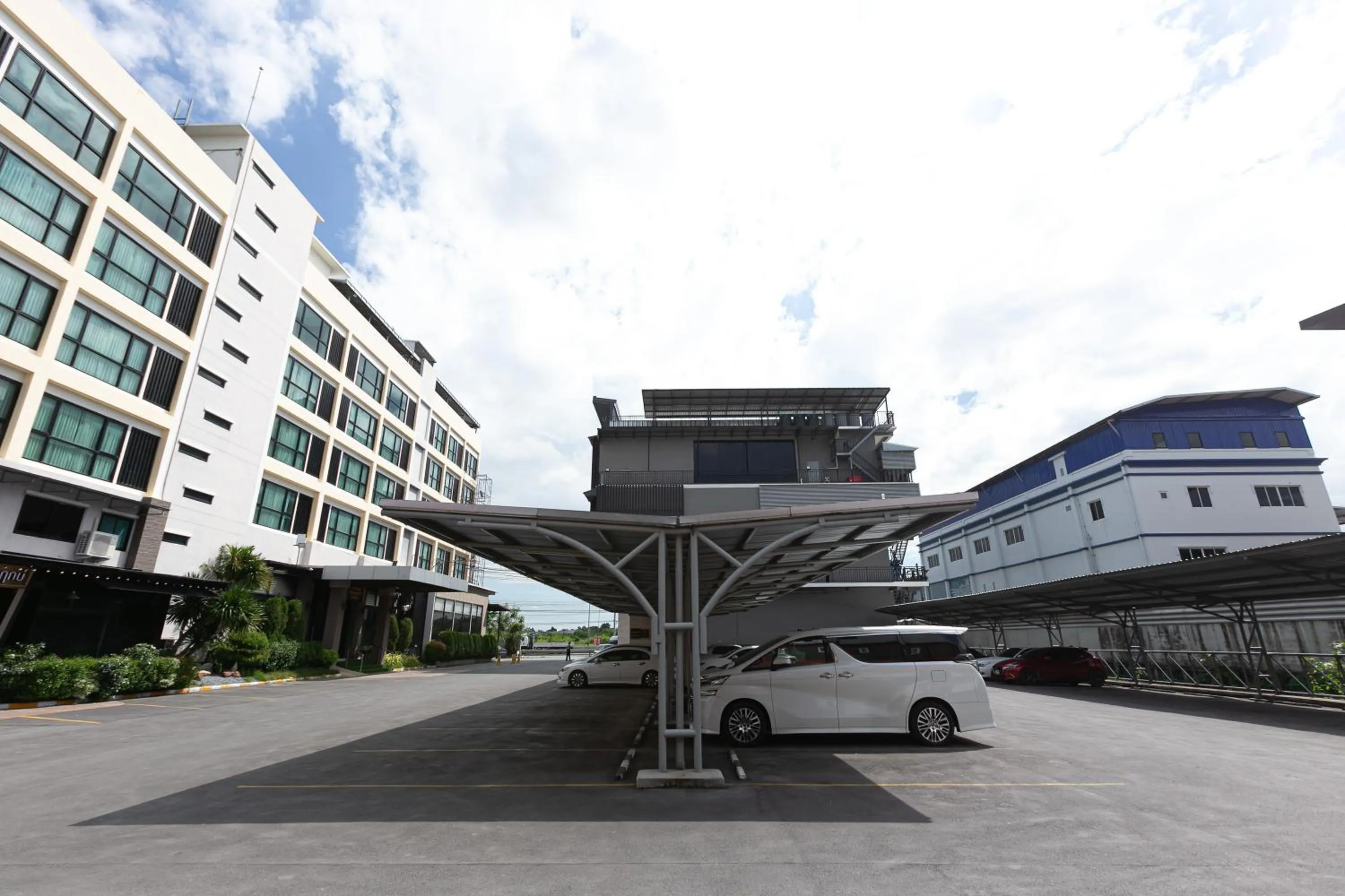 Location in Grand Ratchapruek Hotel