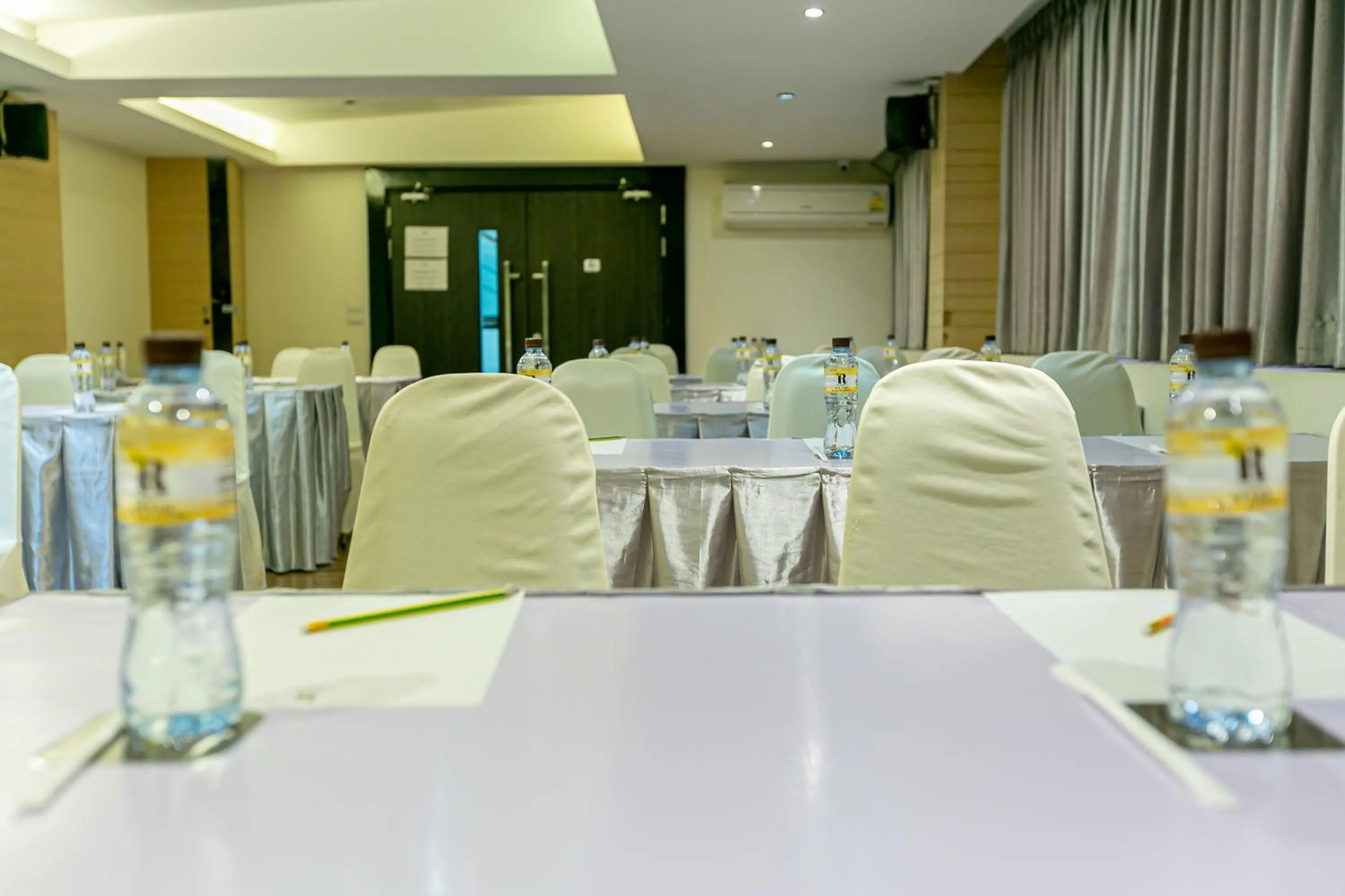 Meeting/conference room in Grand Ratchapruek Hotel