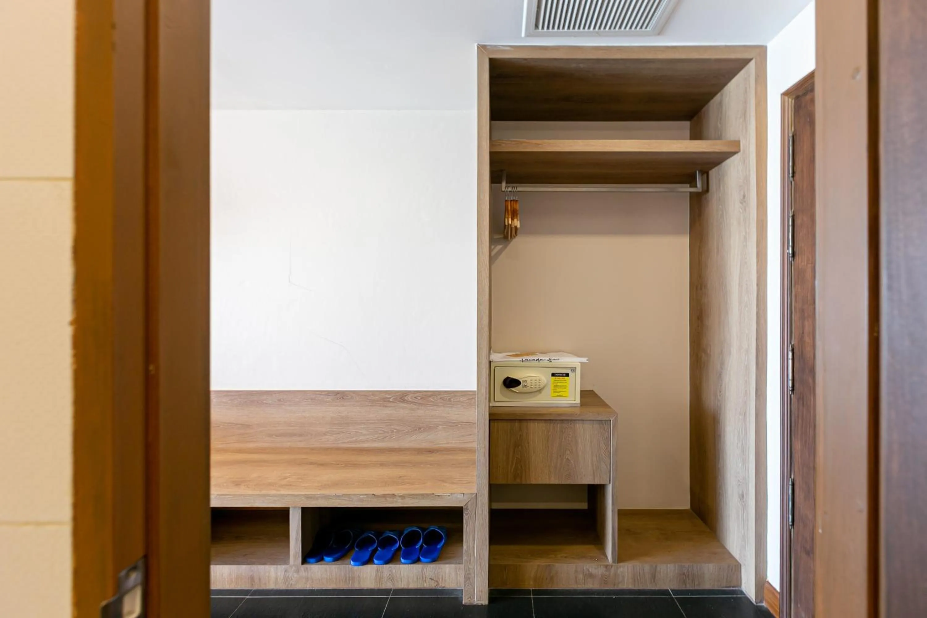 Bed in Grand Ratchapruek Hotel