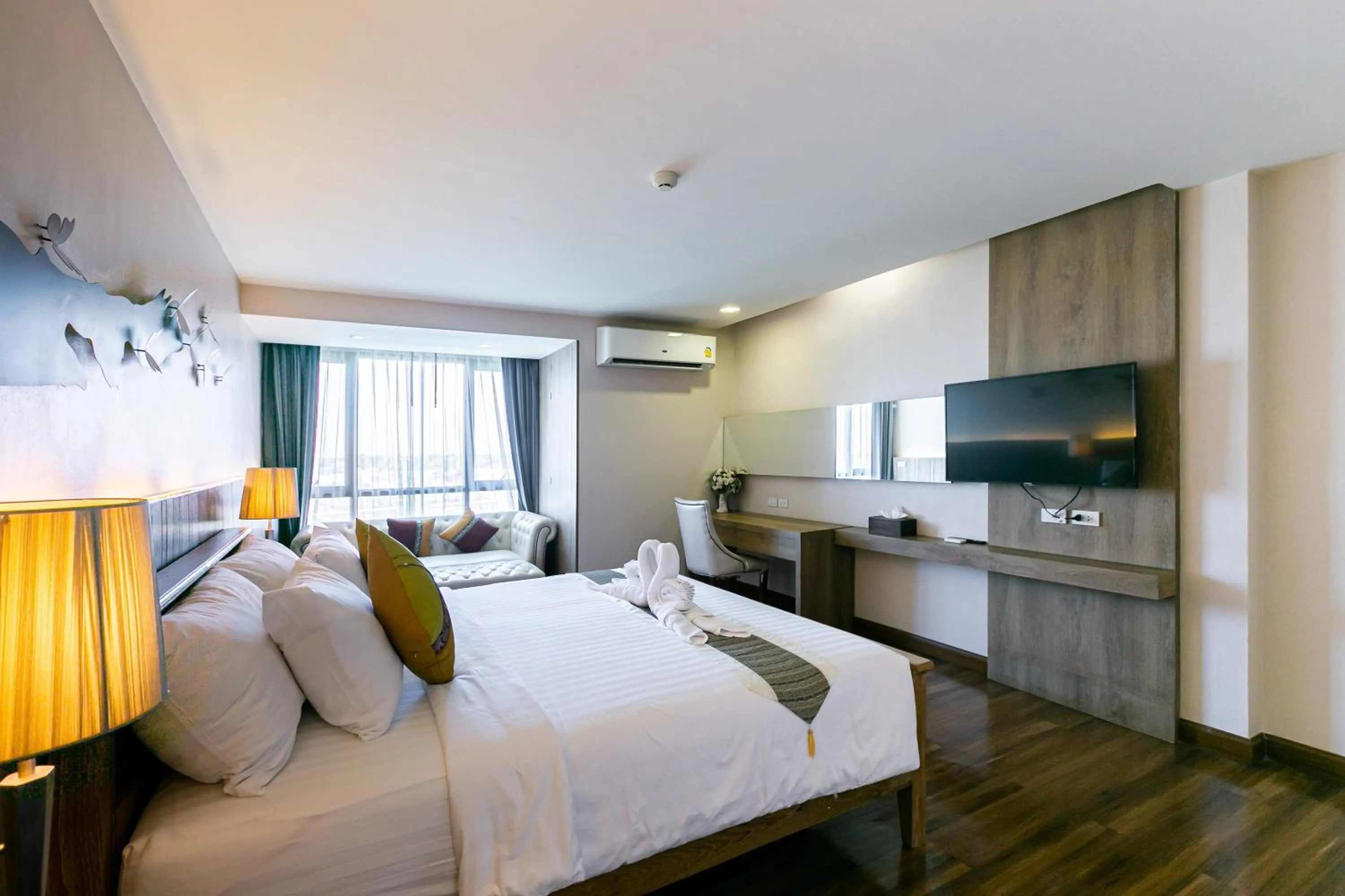 Bed in Grand Ratchapruek Hotel