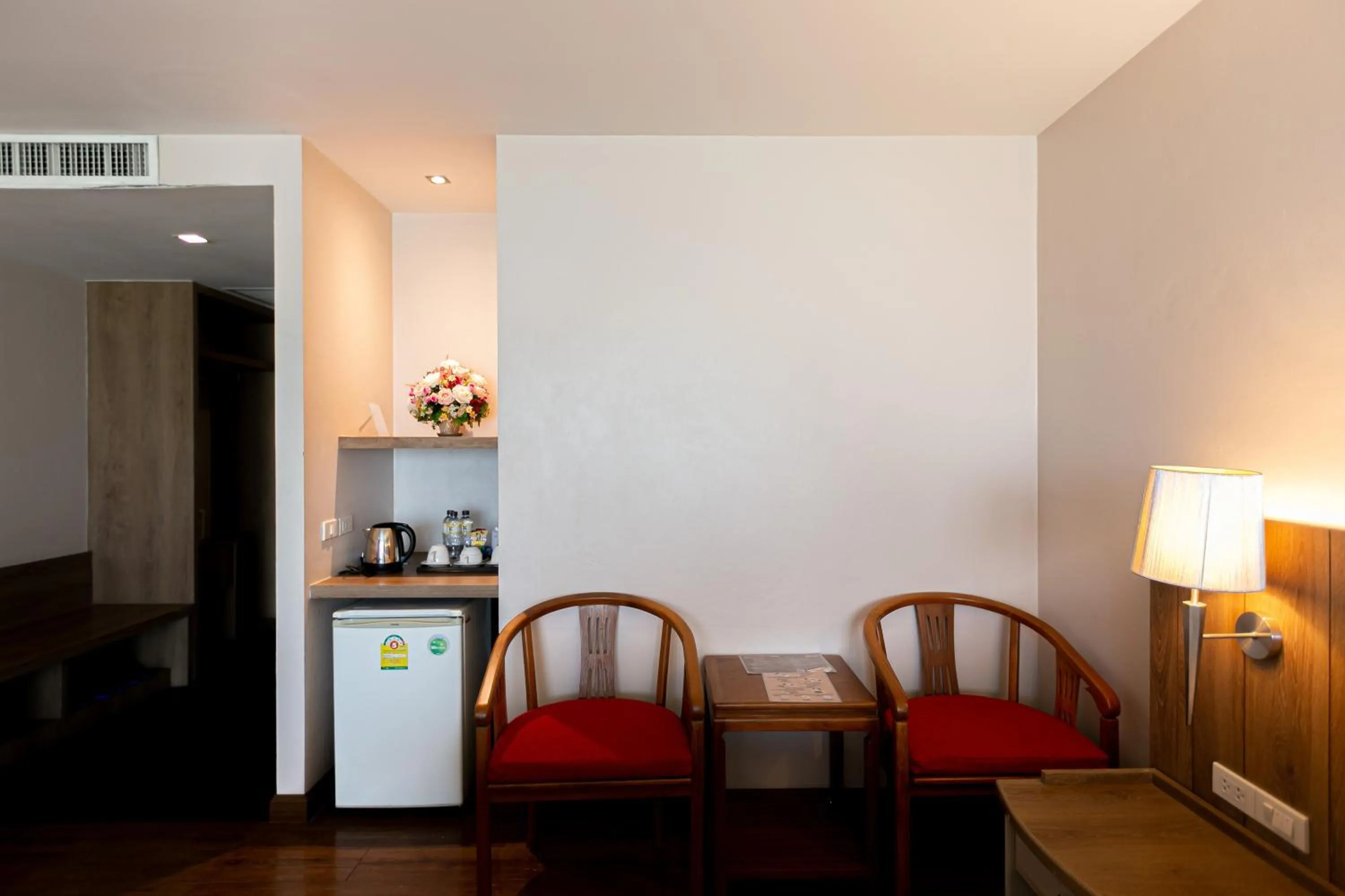 Living room in Grand Ratchapruek Hotel