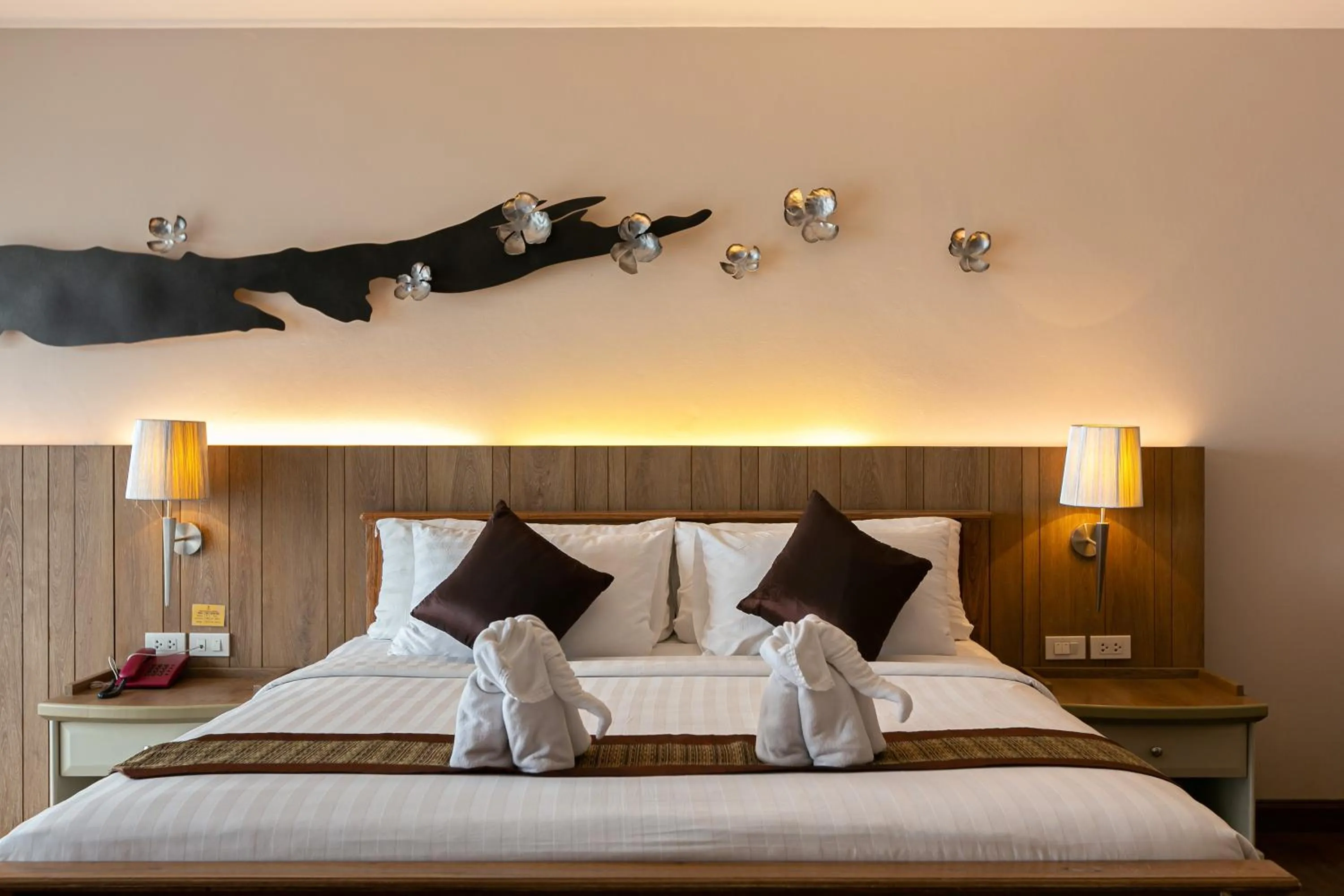 Bed in Grand Ratchapruek Hotel