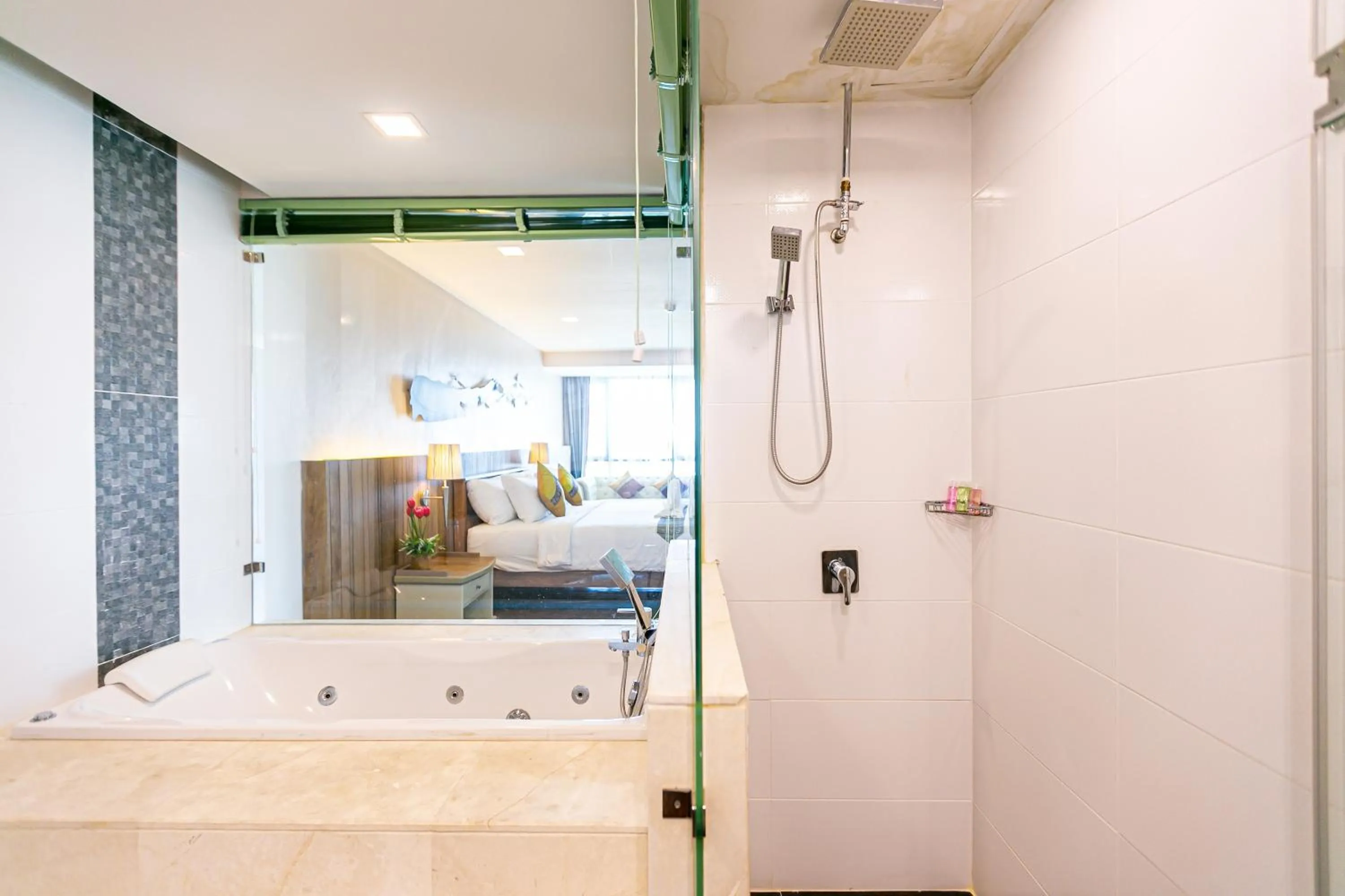 Bathroom in Grand Ratchapruek Hotel