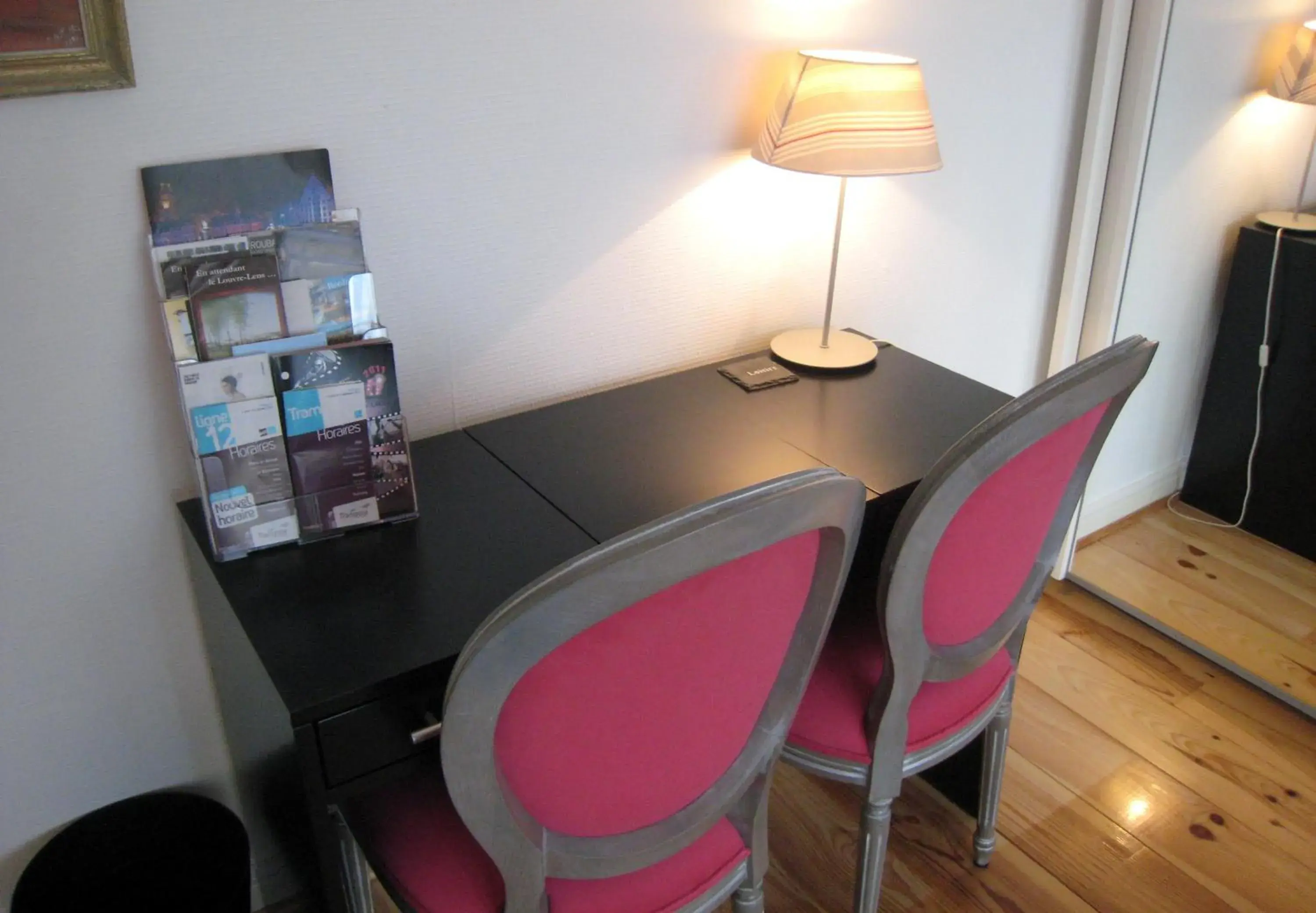 Double or Twin Room with Garden View in La Rosière de Marcq Double or Twin Room with Garden View in La Rosière de Marcq