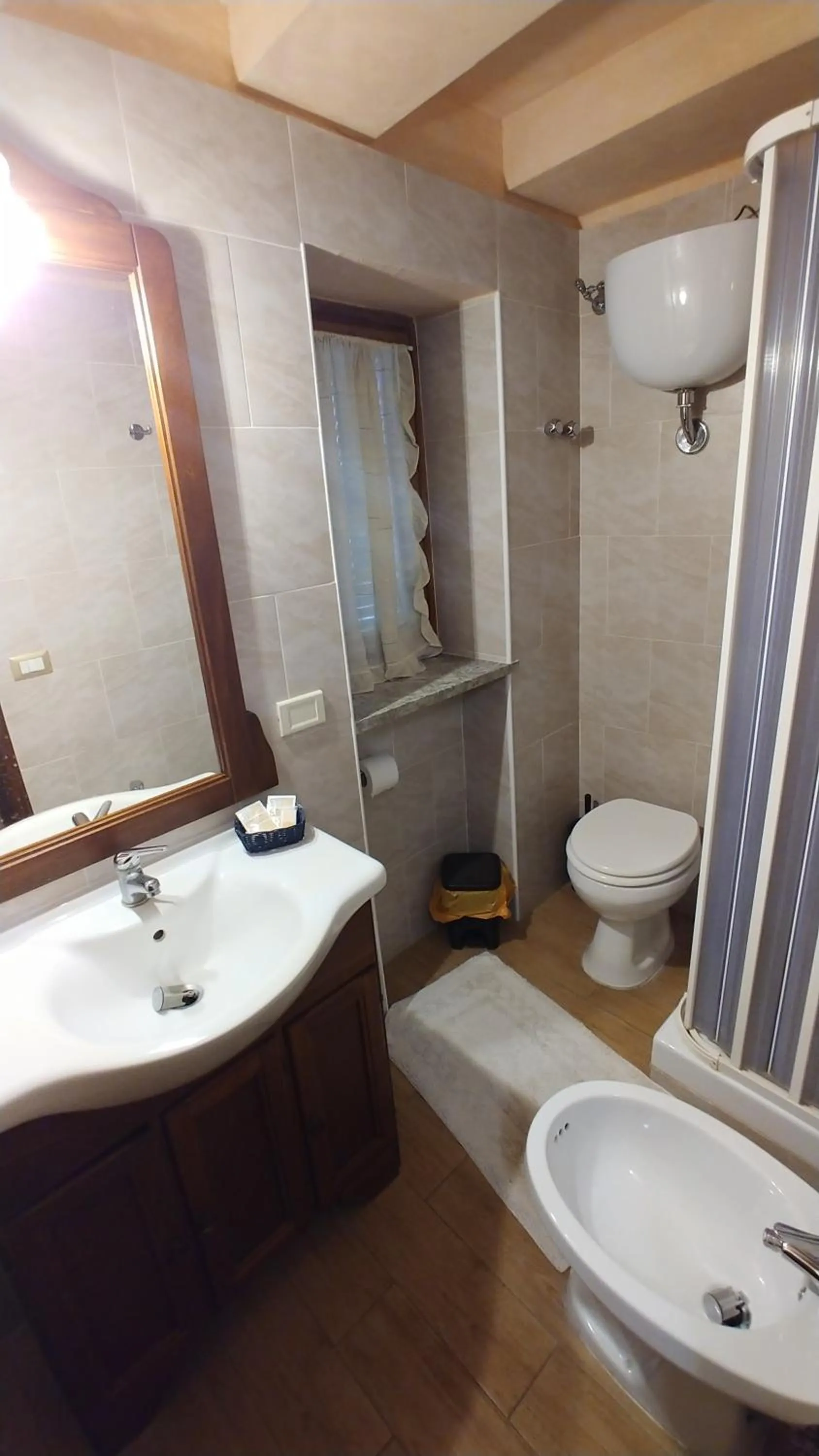 Bathroom in Hotel Centrale