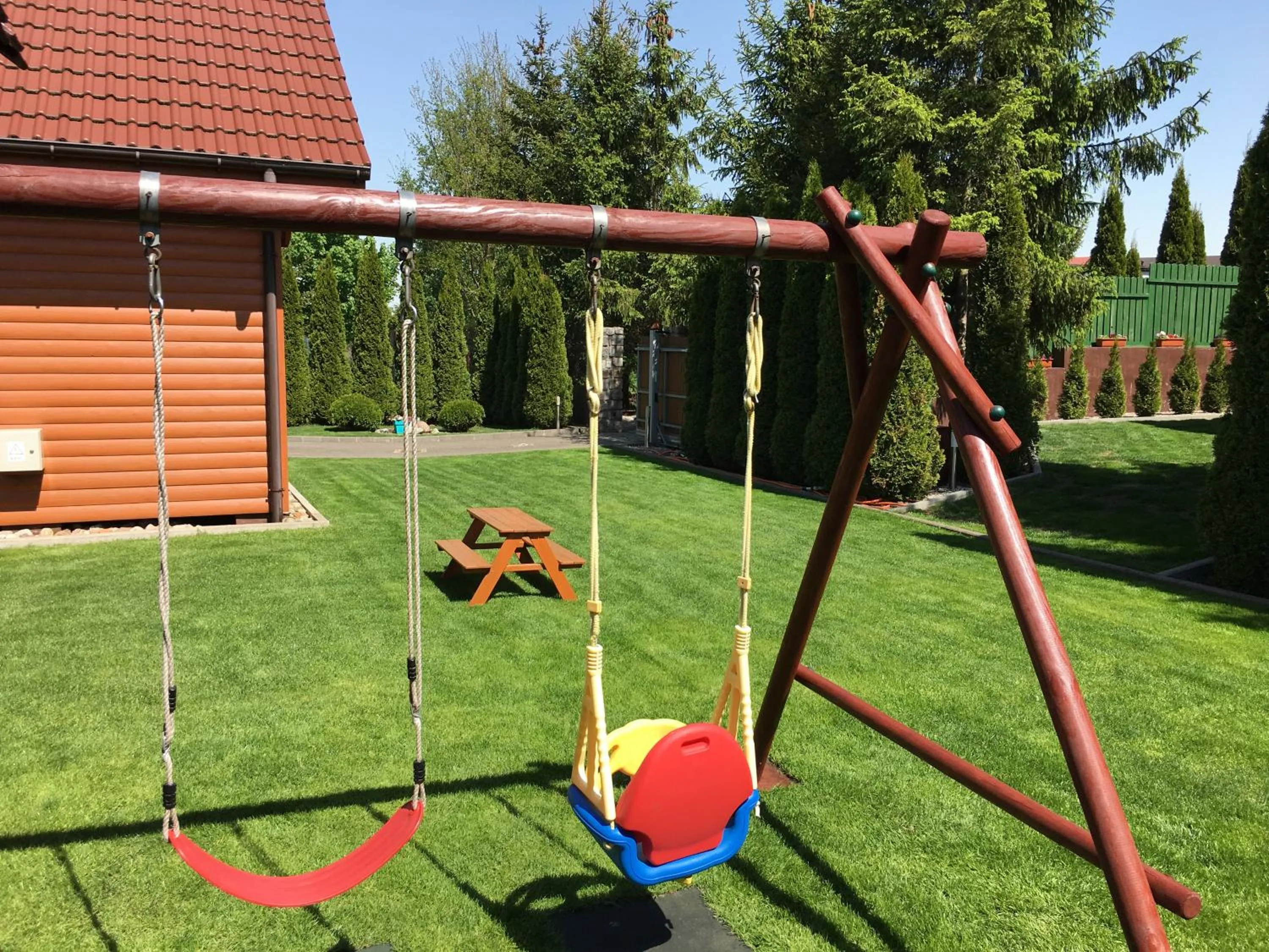 Children play ground in Domki Wczasowe Papaya