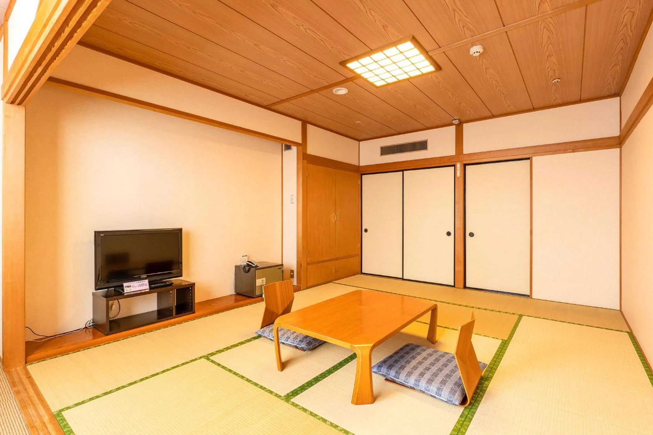 Photo of the whole room in Ooedo Onsen Monogatari Aizu