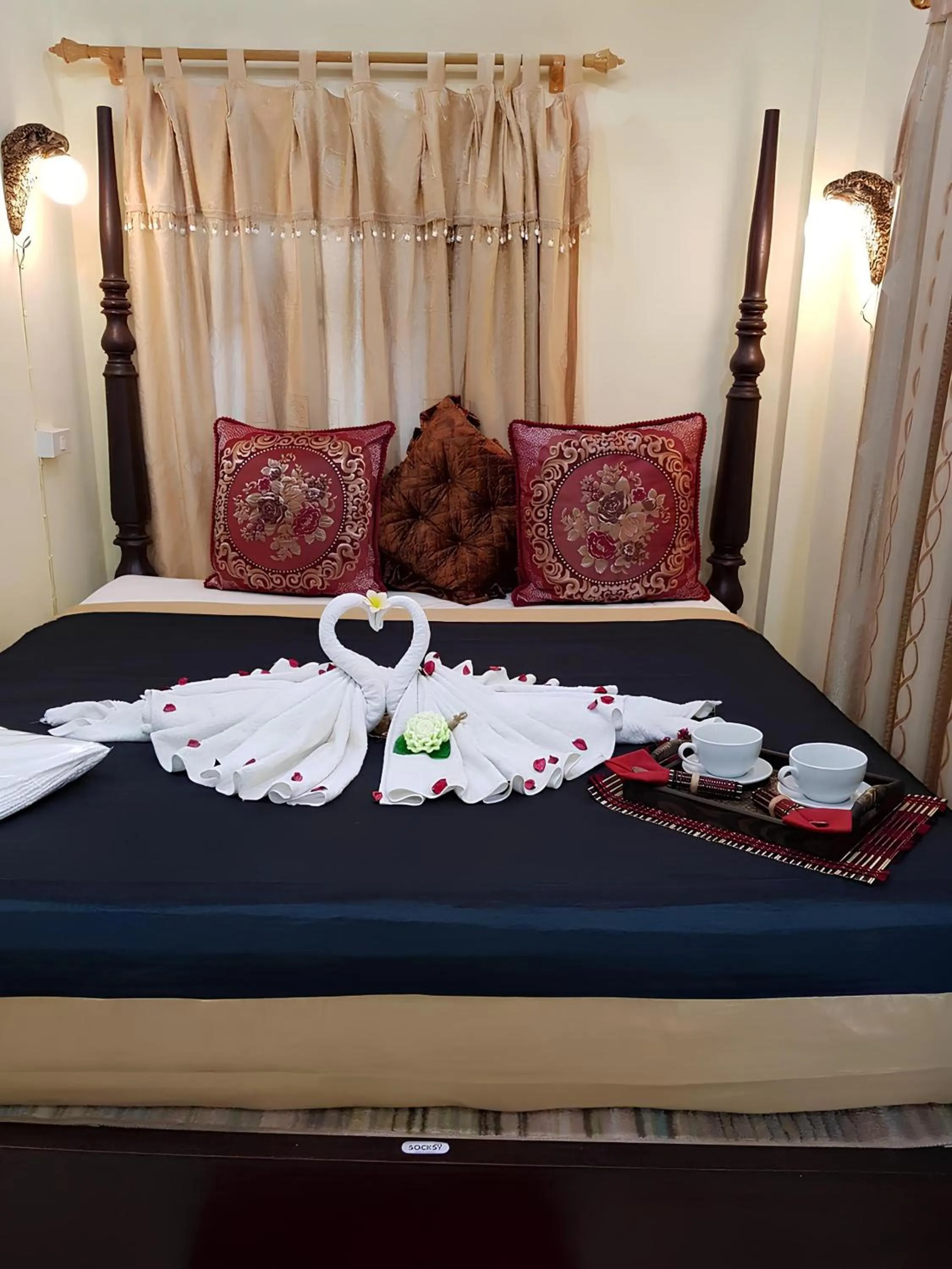 Bed in Sakura Wood House