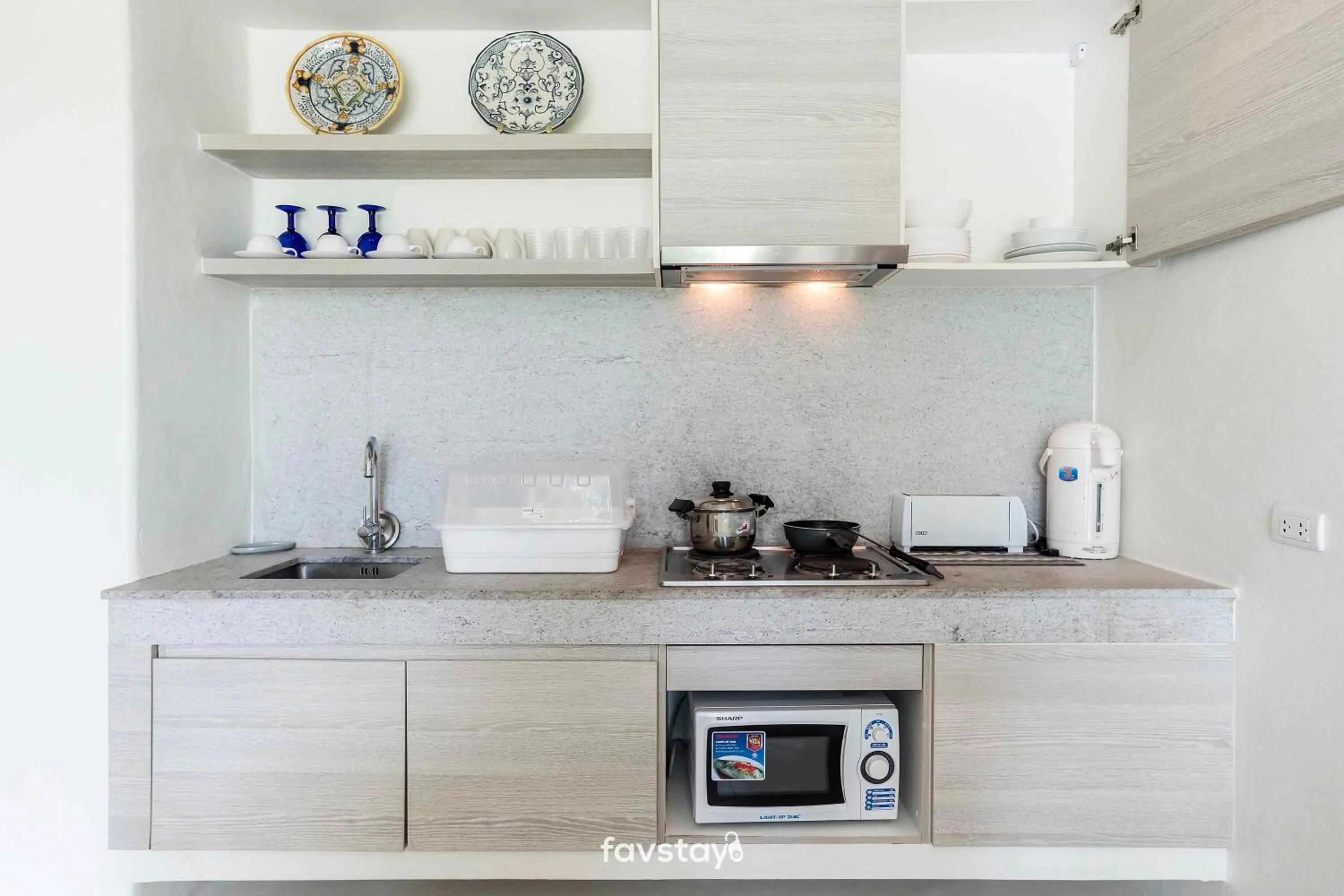 Kitchen or kitchenette in Chelona Hua Hin by Favstay