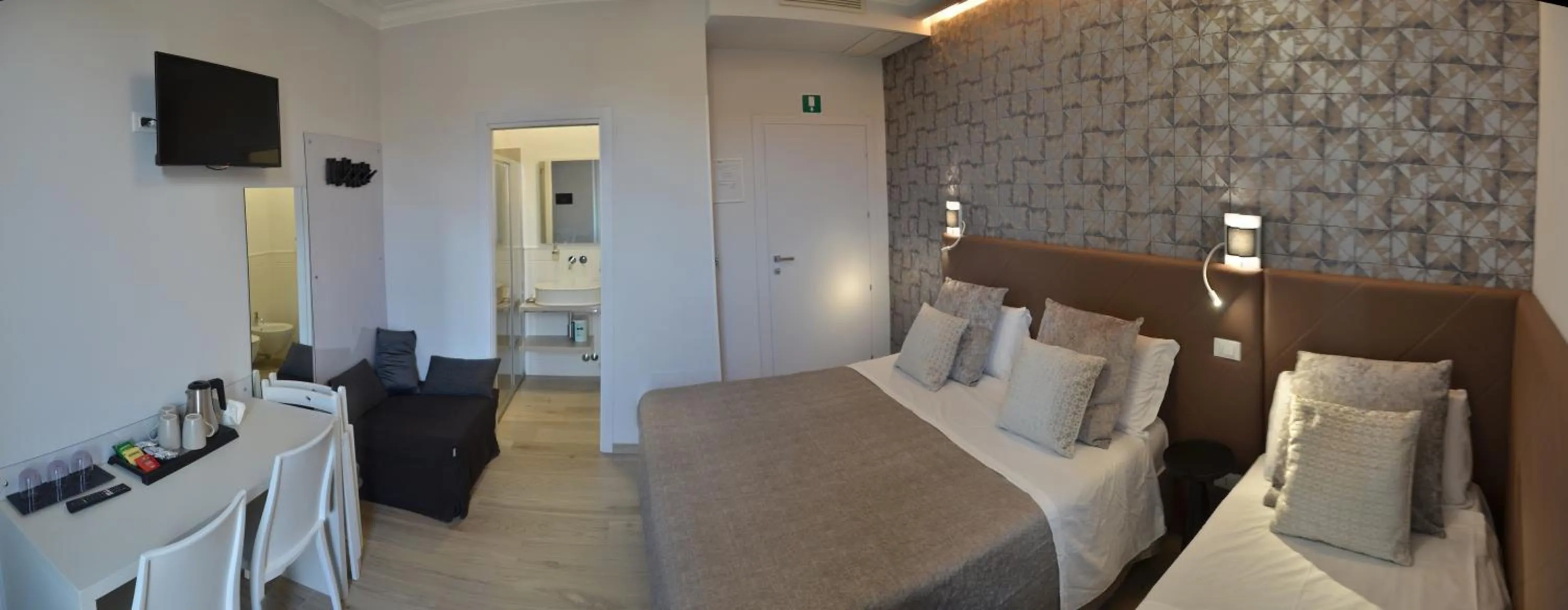 Photo of the whole room in At your Place