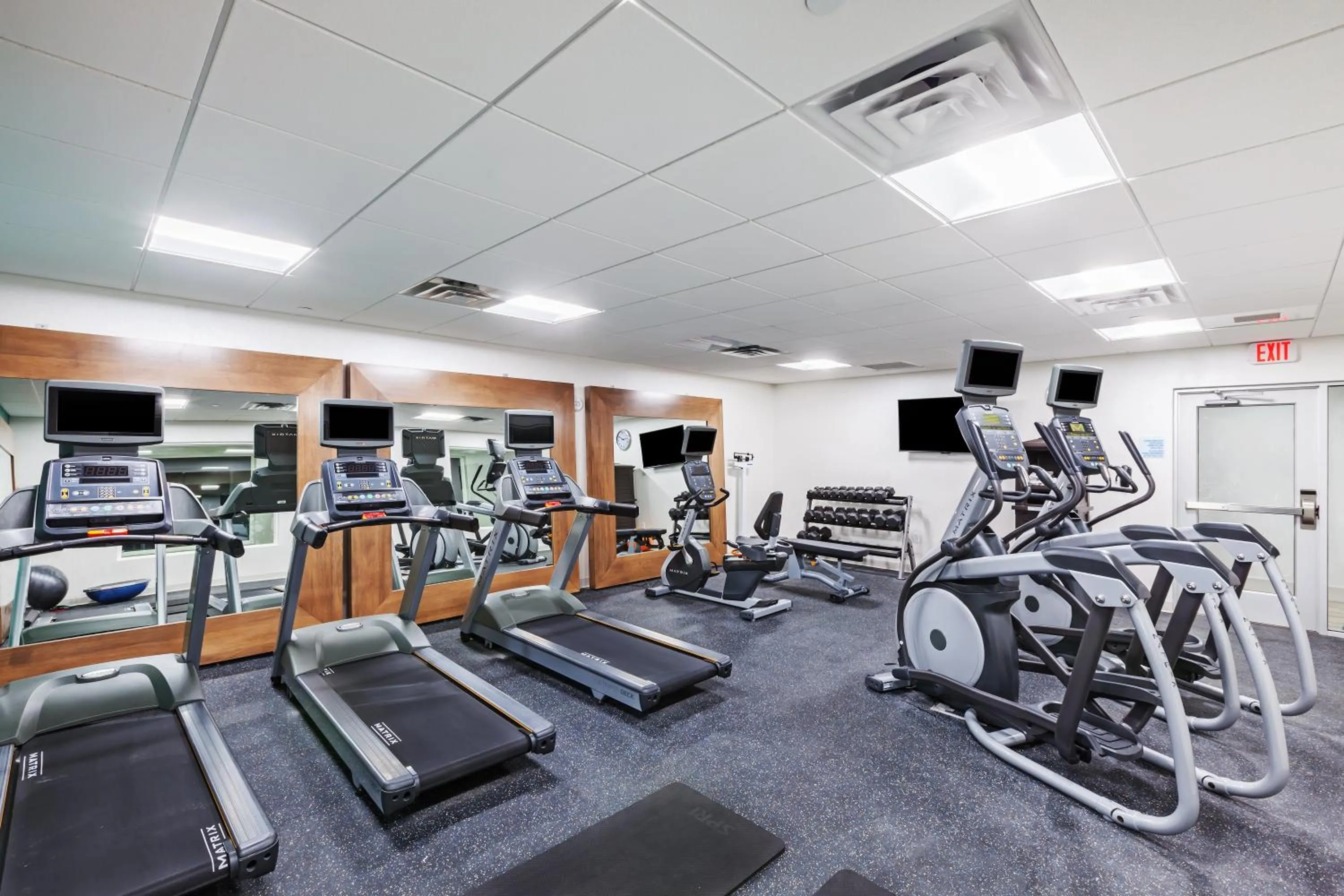 Fitness centre/facilities in Holiday Inn Express & Suites - Coffeyville by IHG