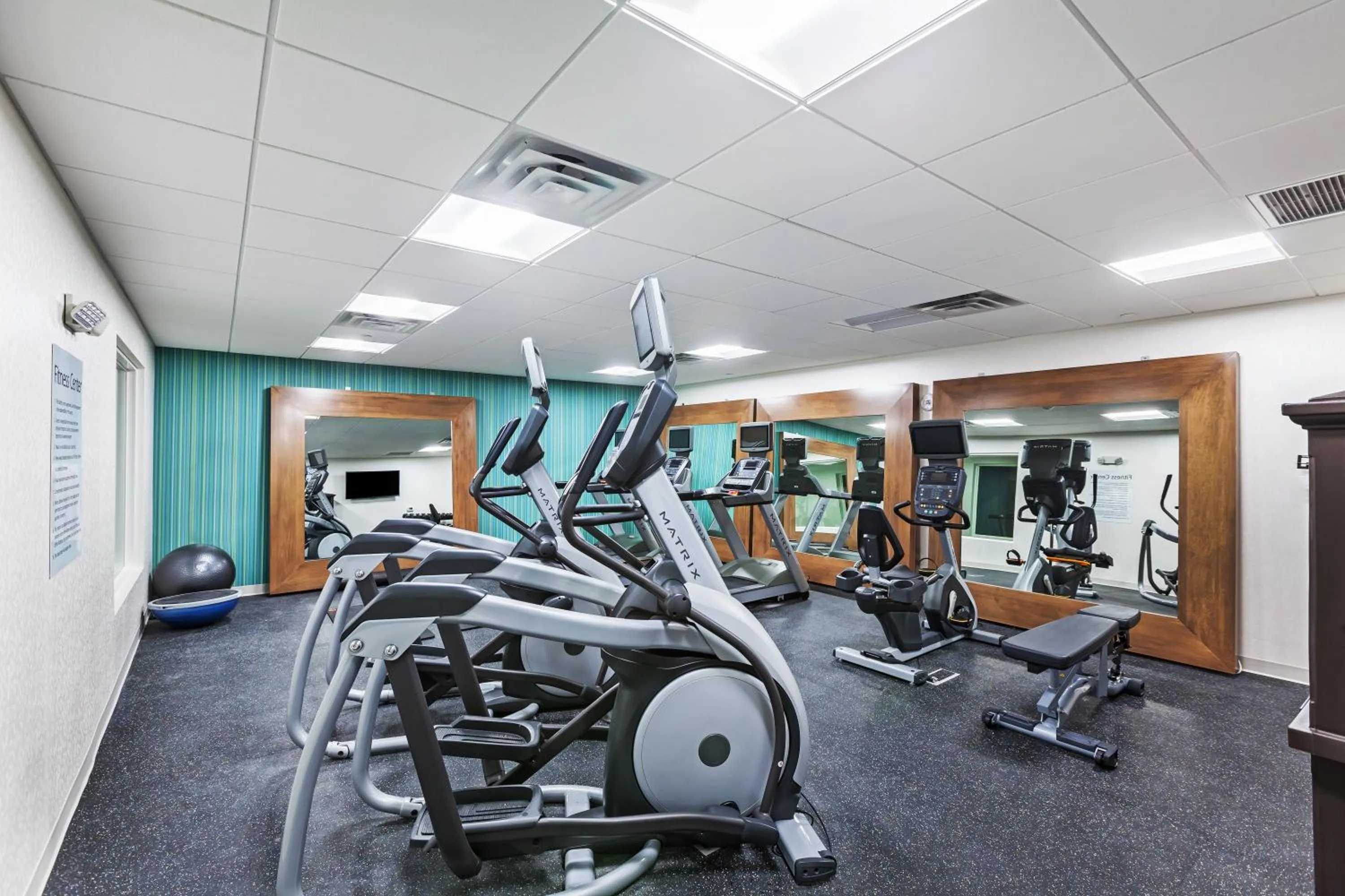 Fitness centre/facilities in Holiday Inn Express & Suites - Coffeyville by IHG
