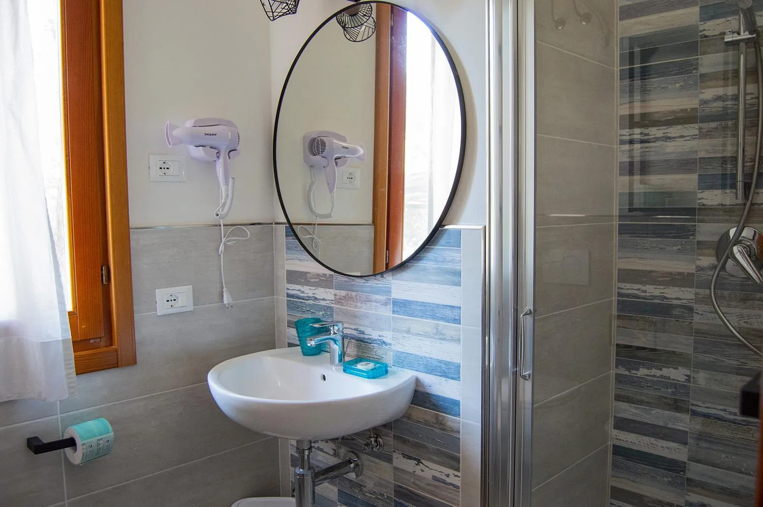 Shower in Pozzo al Moro Village