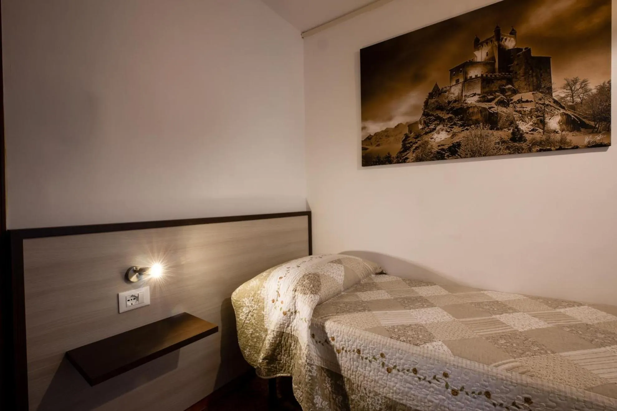 Bed in La Belle Epoque