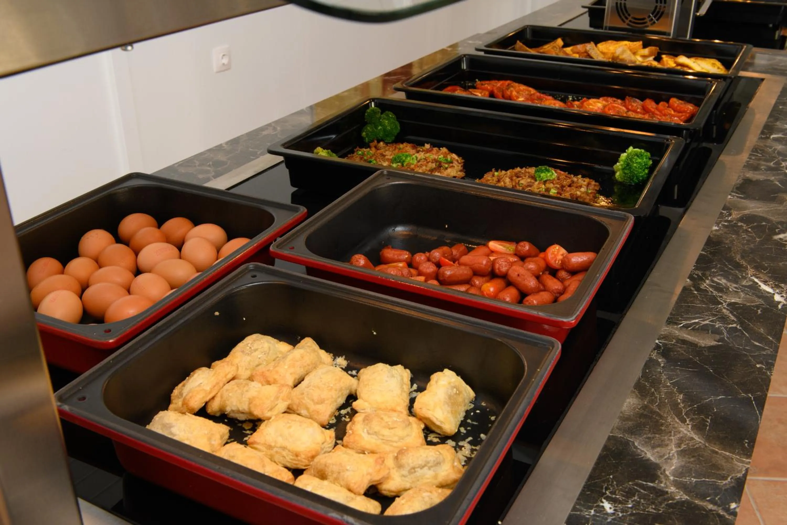 Restaurant/places to eat in Olympion Village