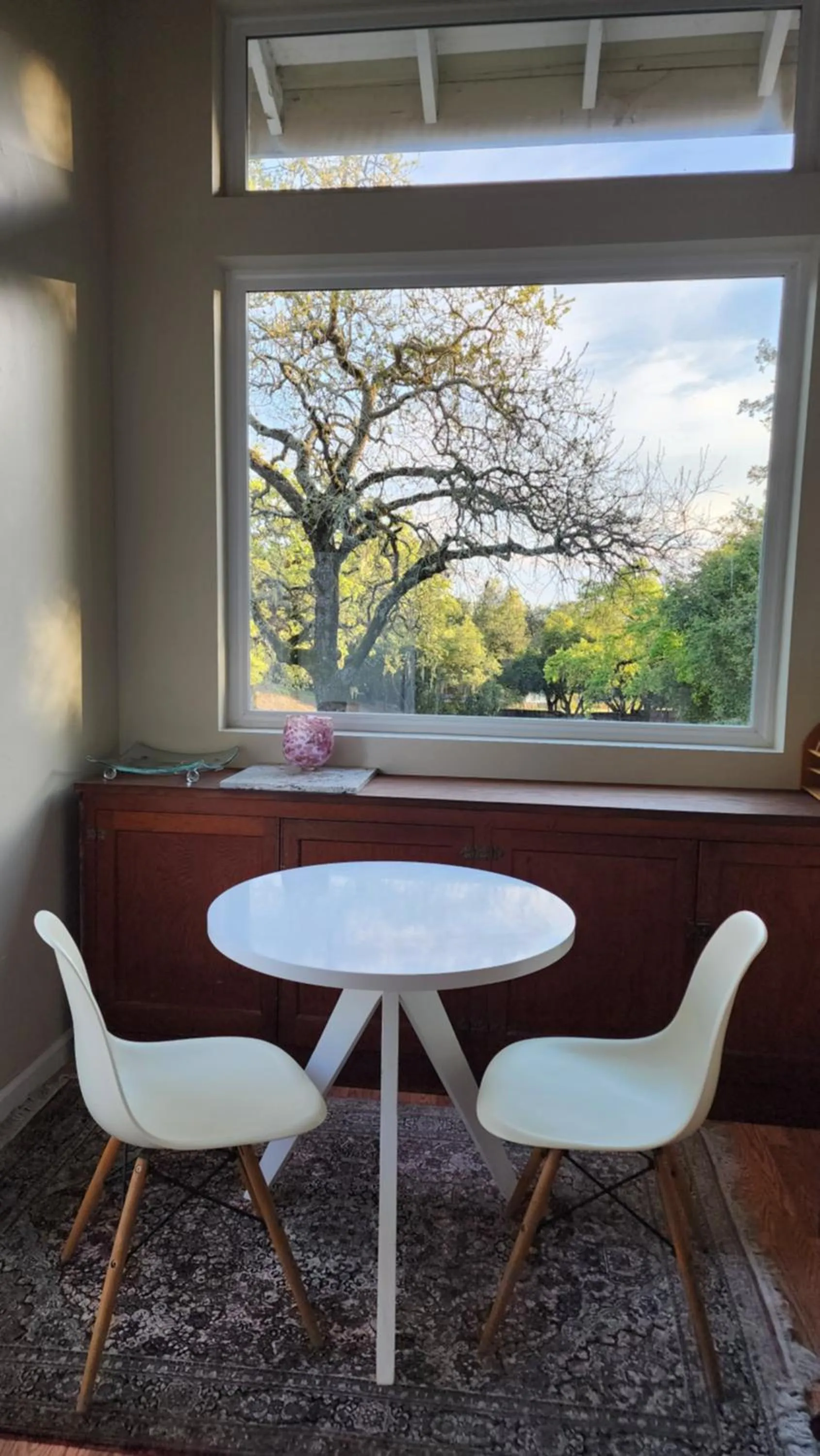 Seating area in Amitabha Wine Country Cottage