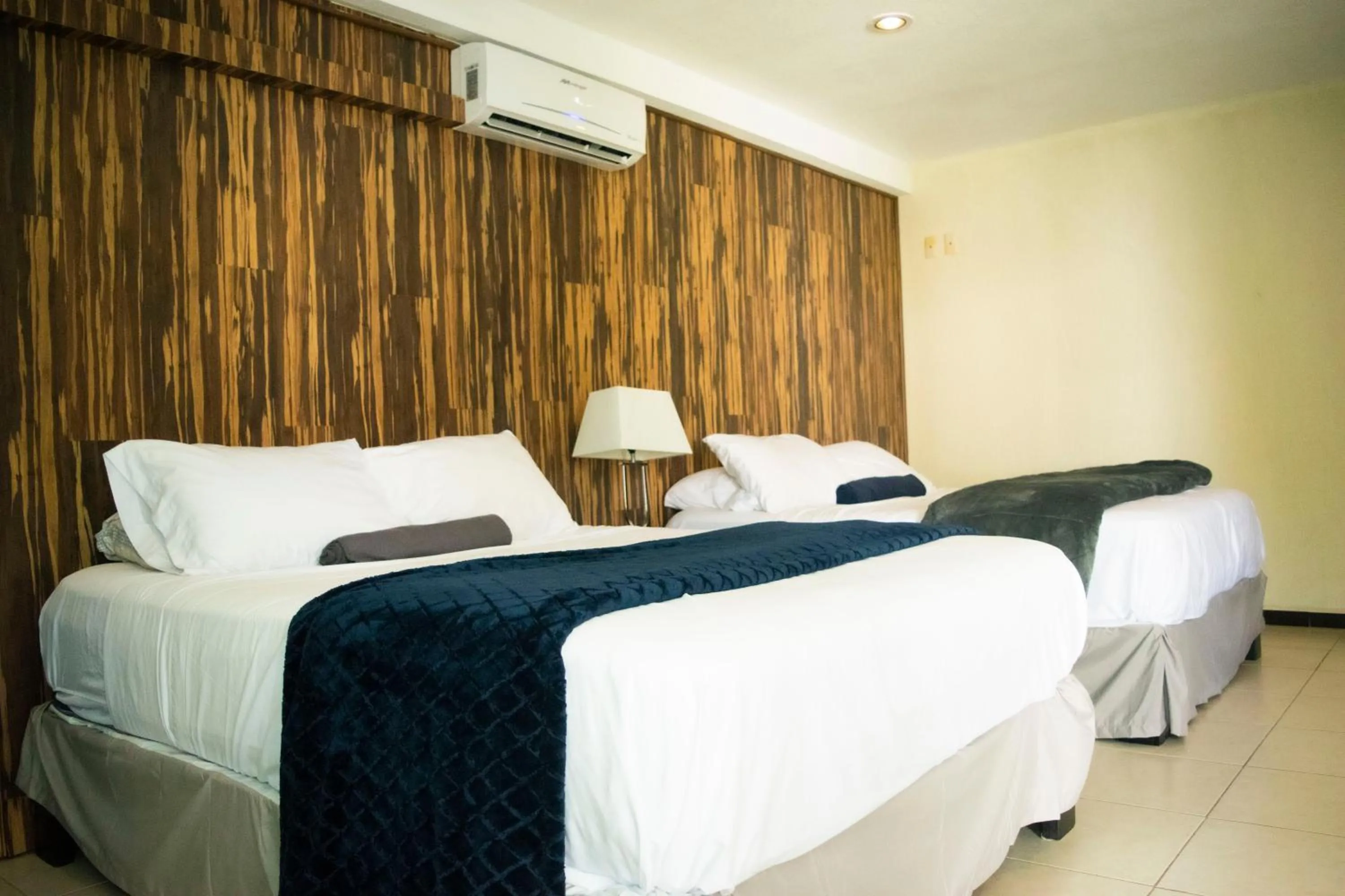 Bed in Giakor Suites - Gran Jardín