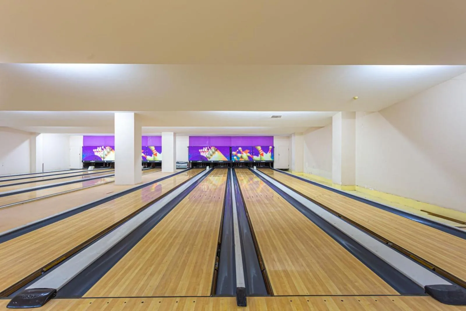 Bowling in Splendido Tagaytay Hotel and Country Club