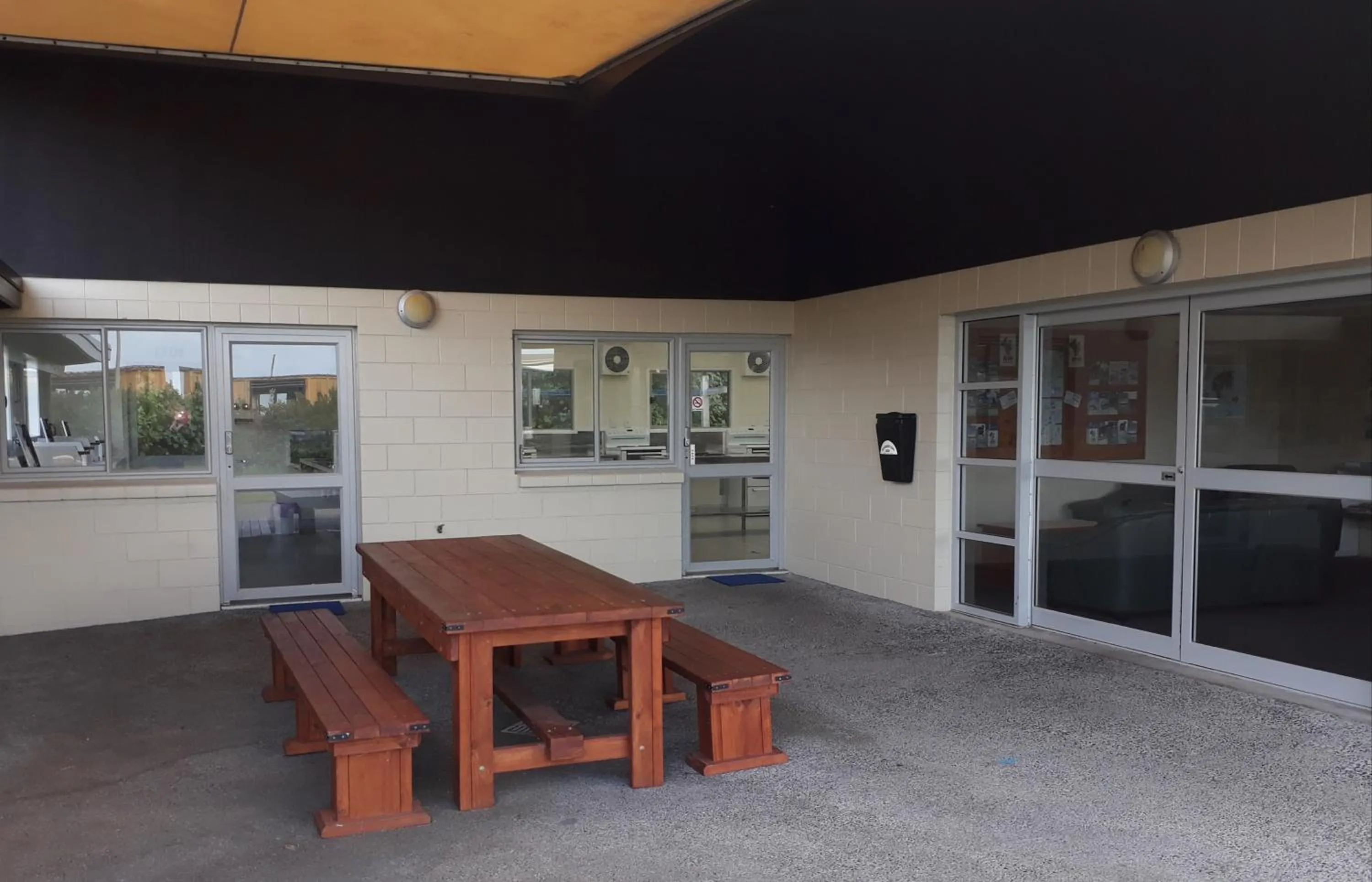 Communal lounge/ TV room in Opunake Beach Holiday Park