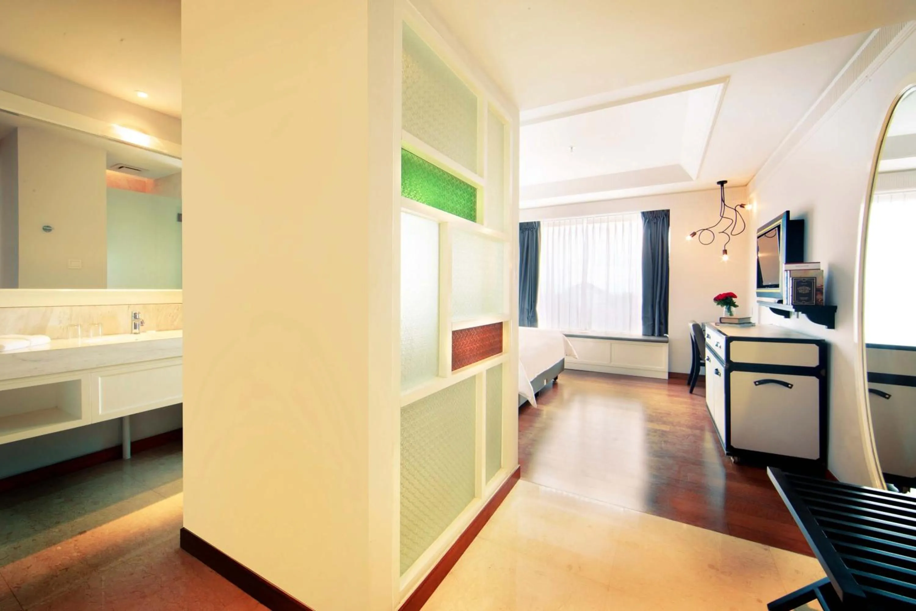 Bathroom, Bed in De Paviljoen Bandung