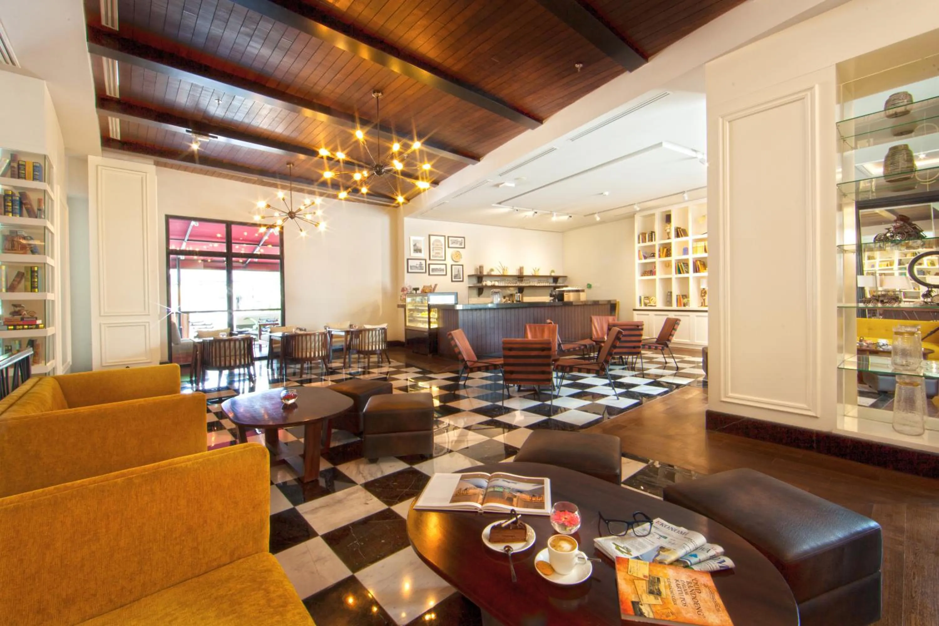 Lounge or bar in De Paviljoen Bandung