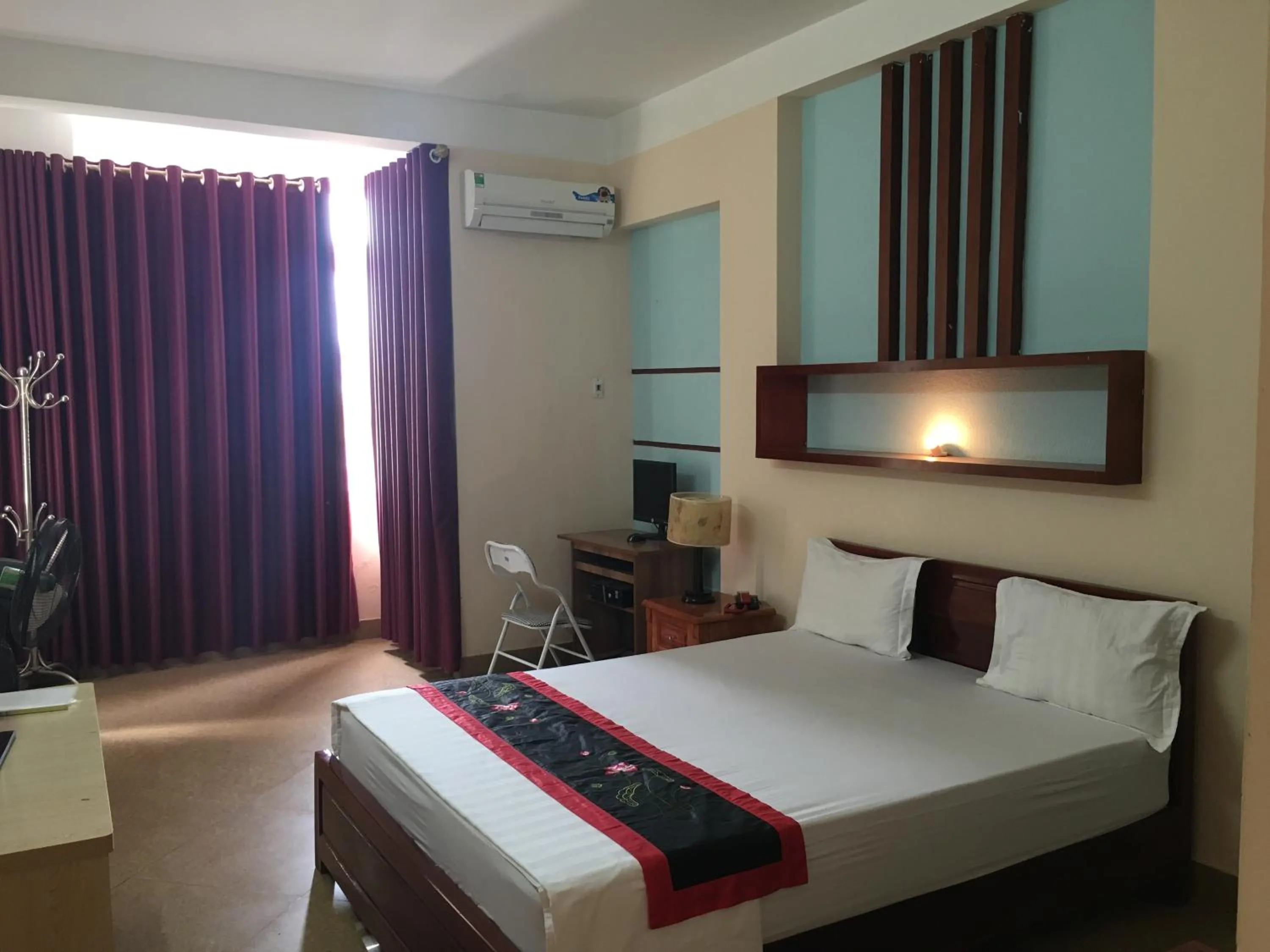 Bed in Sunrise Hotel