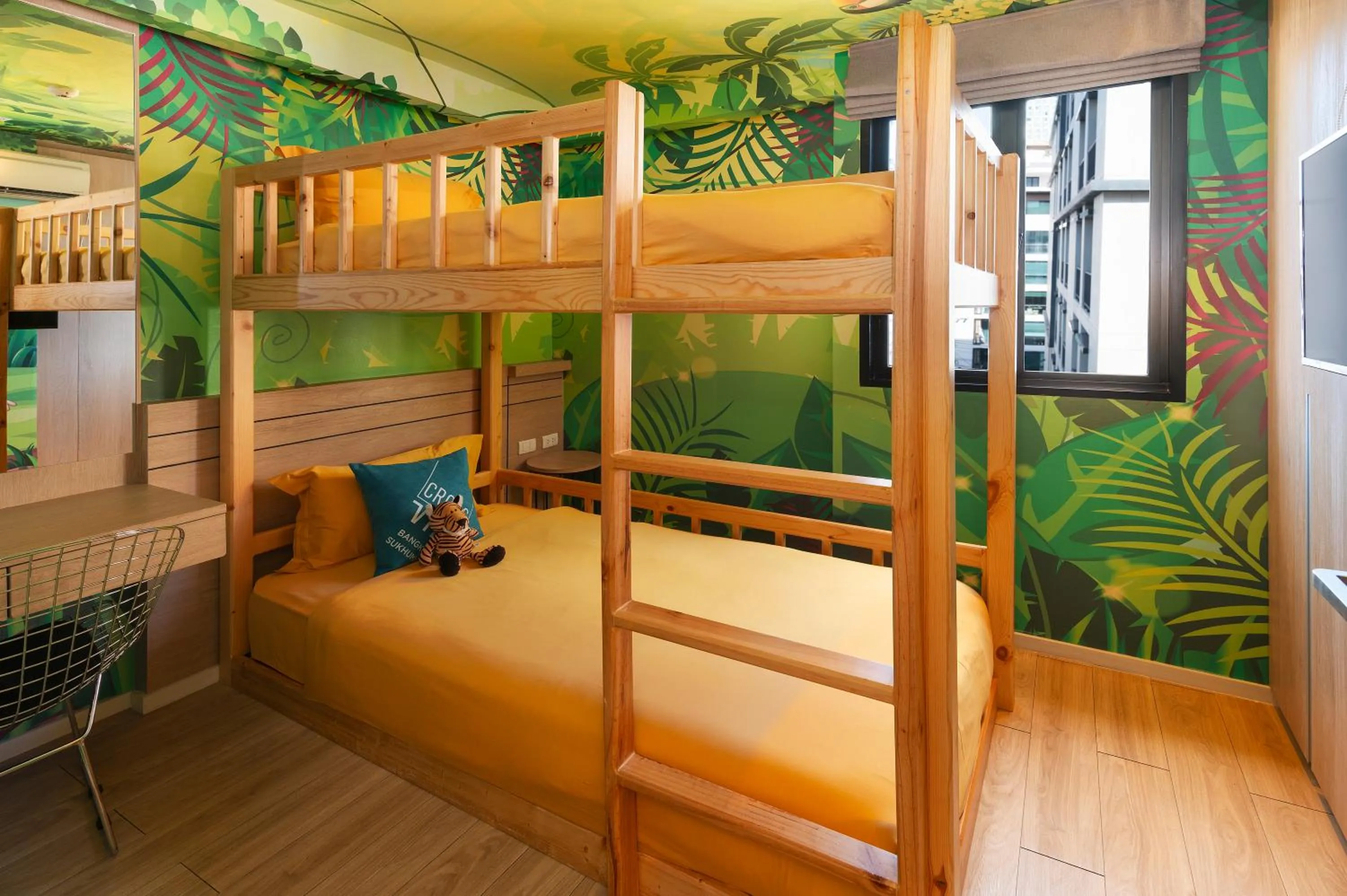 bunk bed, Bed in Cross Vibe Bangkok Sukhumvit