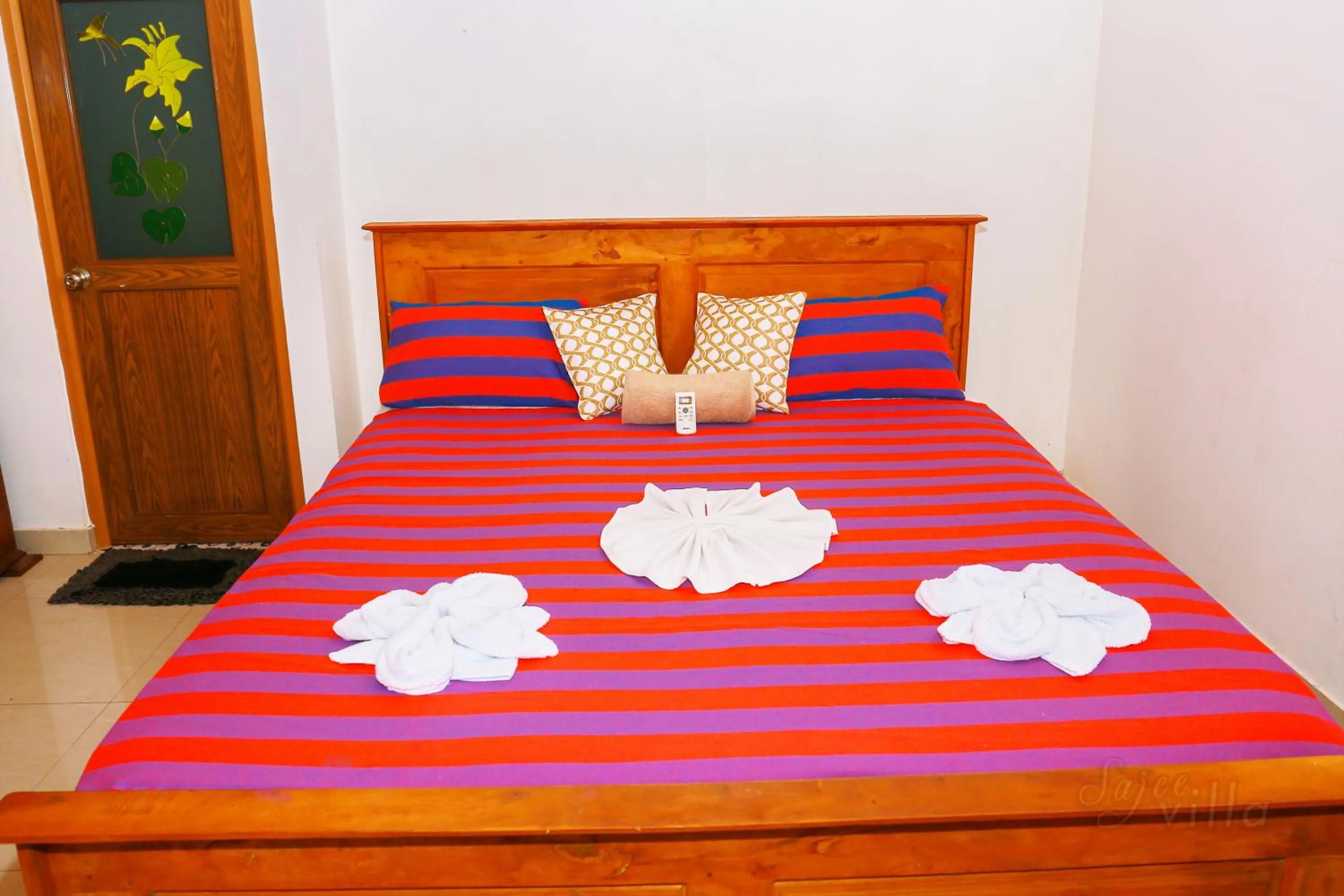 Photo of the whole room, Bed in Sajee Villa