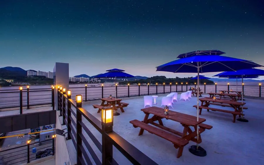 Night in Onda D'oro Hostel