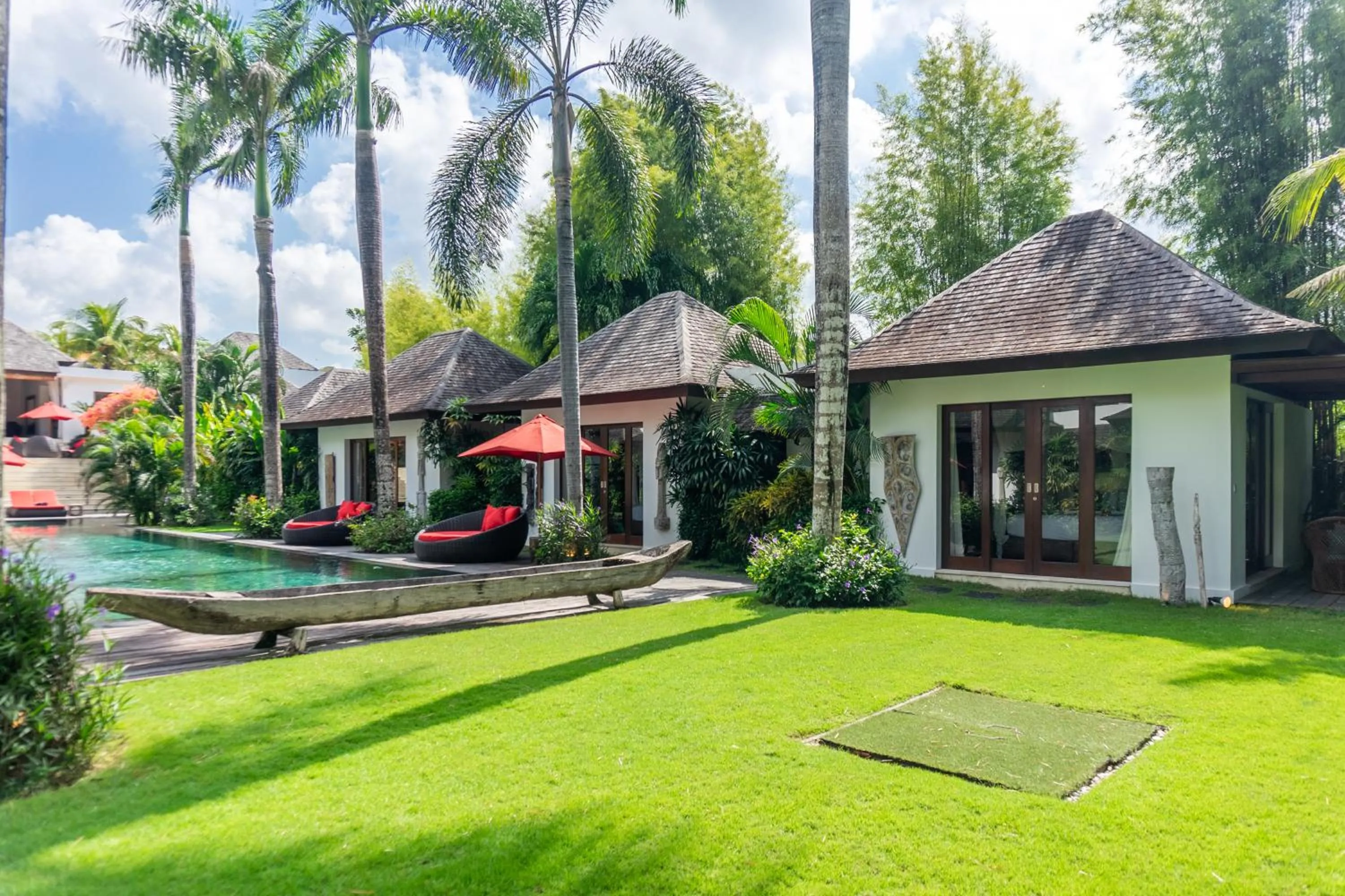 Garden in Villa Naty Canggu - 6 Bedrooms Luxury Villa