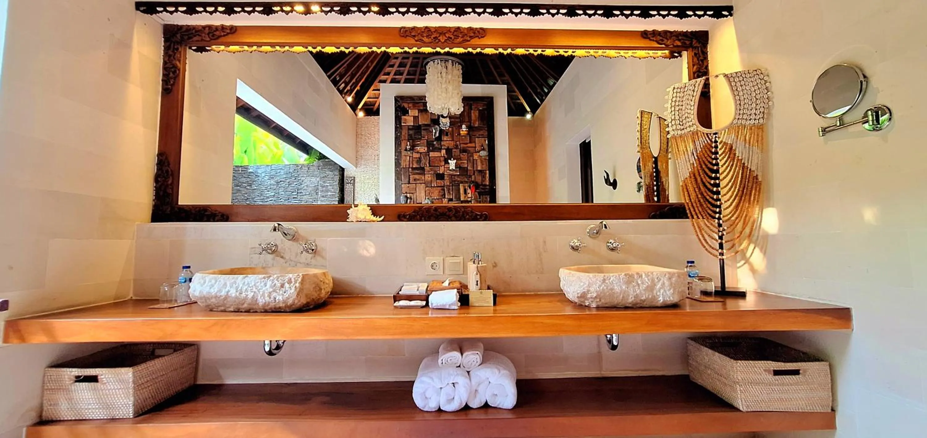 Bathroom in Villa Naty Canggu - 6 Bedrooms Luxury Villa