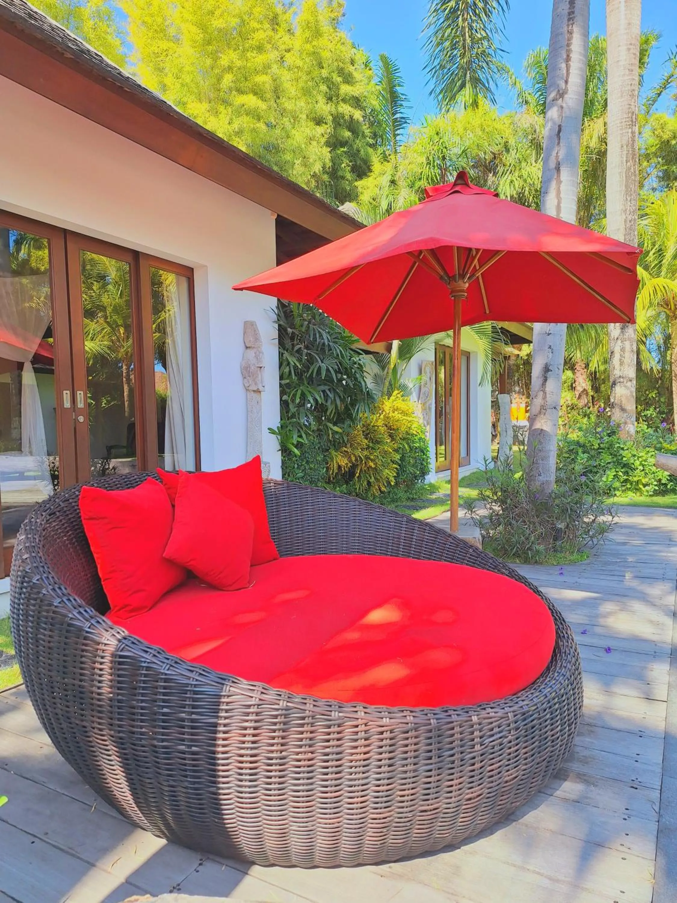 Garden in Villa Naty Canggu - 6 Bedrooms Luxury Villa