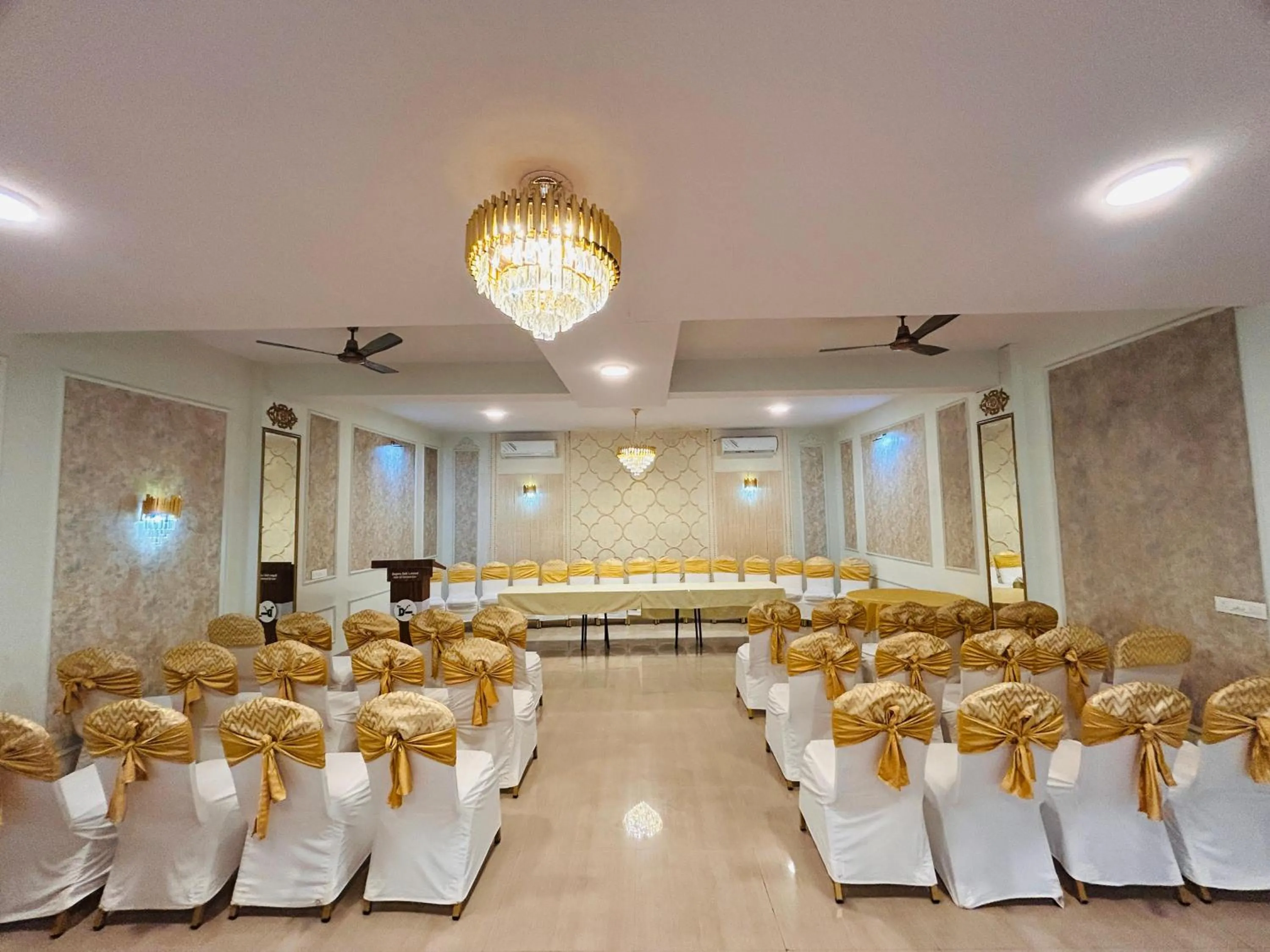 Banquet/Function facilities in Hotel Raj Kothi Jaipur airport