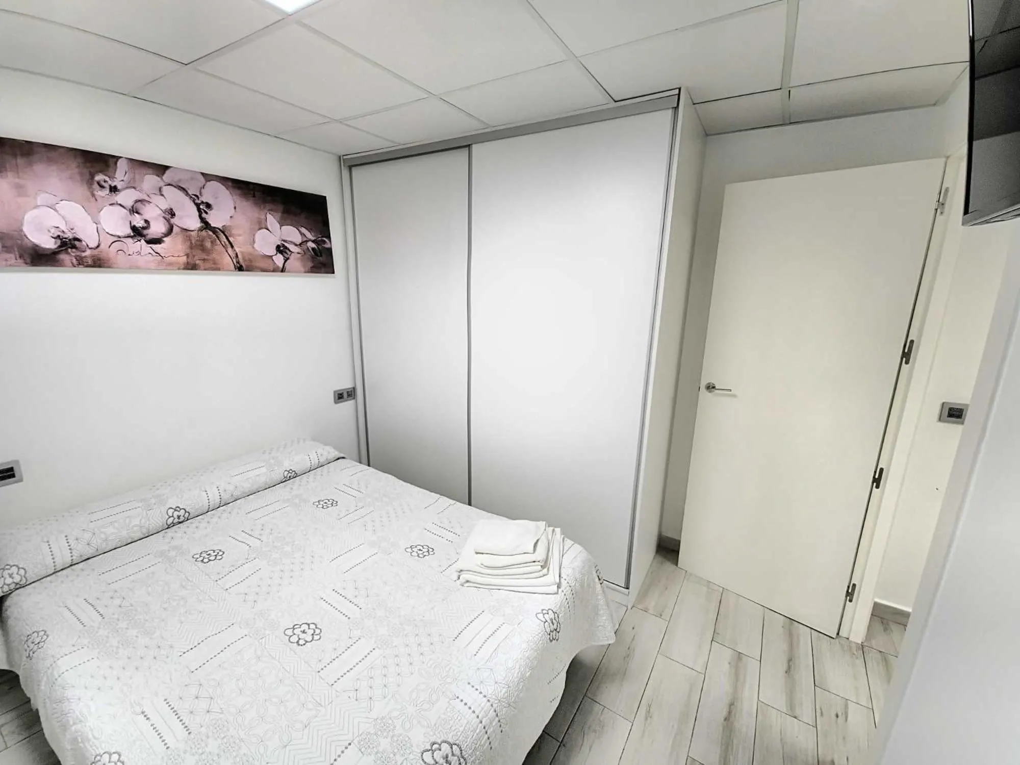 Bed in Apartamentos Arena y Cairo