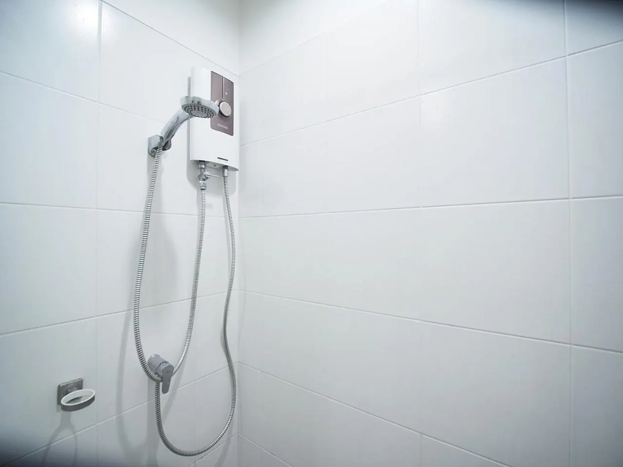 Shower in Fortune D Hotel Maesot