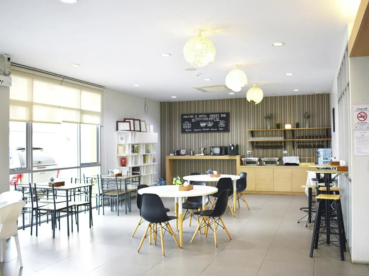 Restaurant/places to eat in Fortune D Hotel Maesot