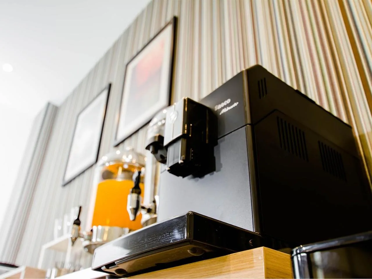 Restaurant/places to eat in Fortune D Hotel Maesot