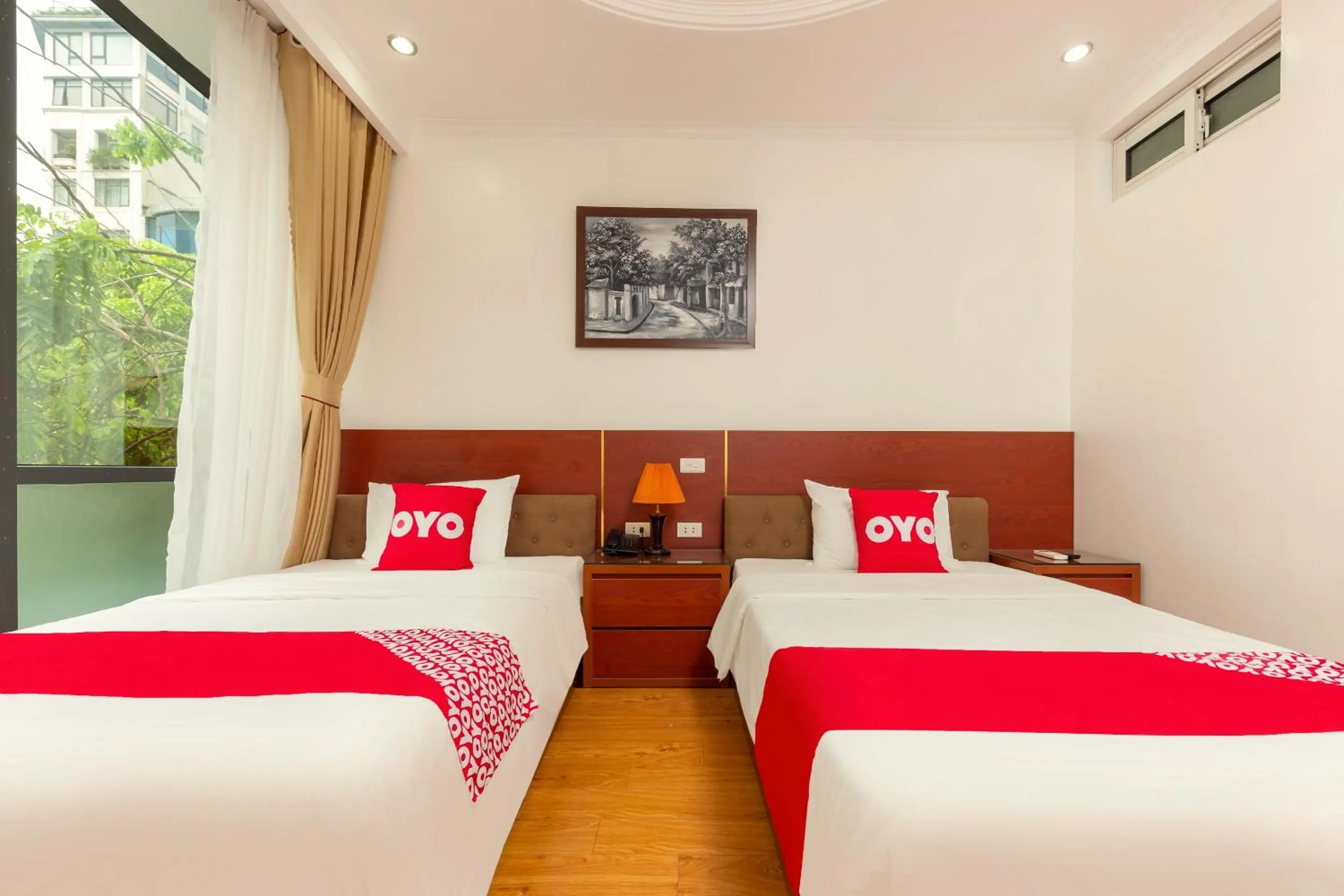 Bedroom, Bed in Super OYO Capital O 387 Bach Duong Hotel