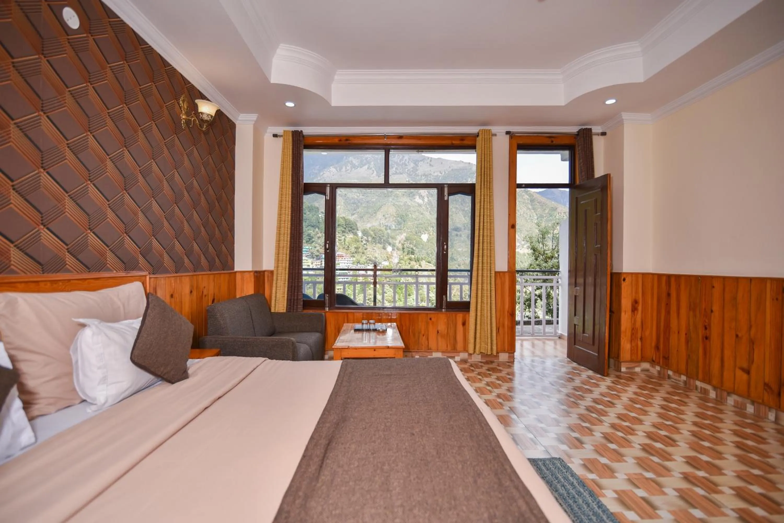 Bedroom, Bed in The Posh Hotel