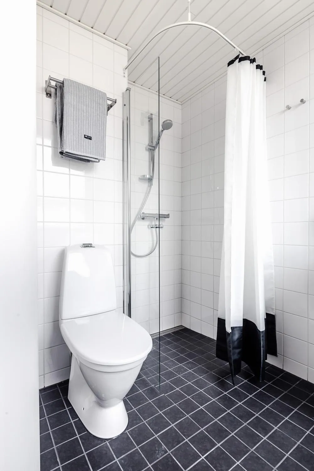 Bathroom in Hostel Café Koti