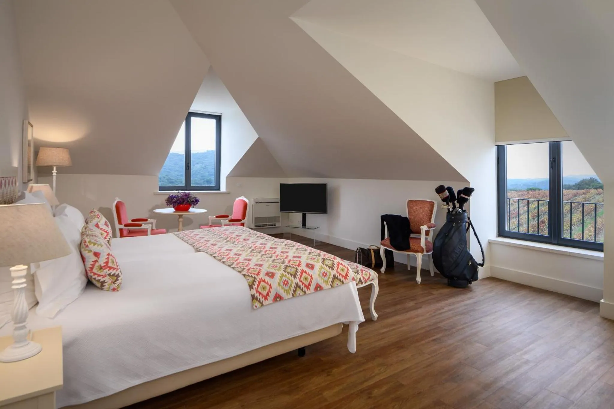 Photo of the whole room, Bed in Hotel Casa Palmela - Small Luxury Hotels of The World, Hotel & Villas